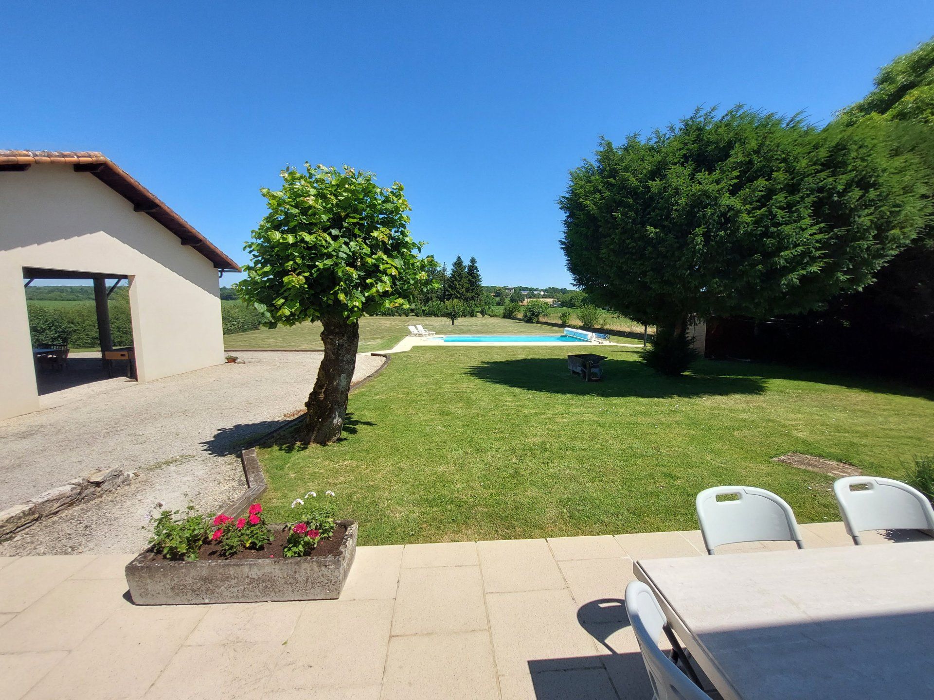 Hus i Saint-Martin-du-Clocher, Nouvelle-Aquitaine 10837291