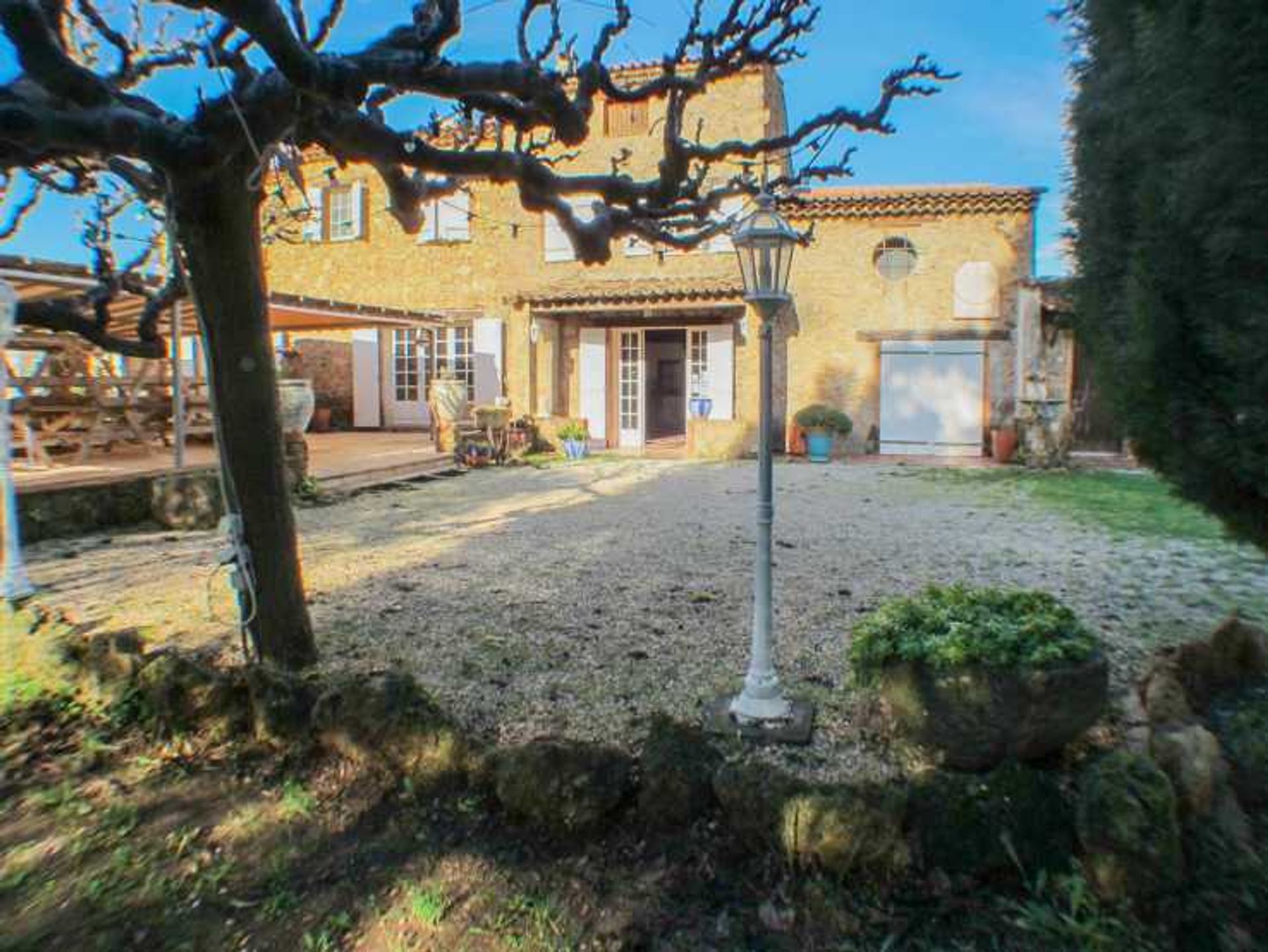 Hus i La Motte, Provence-Alpes-Cote d'Azur 10837301