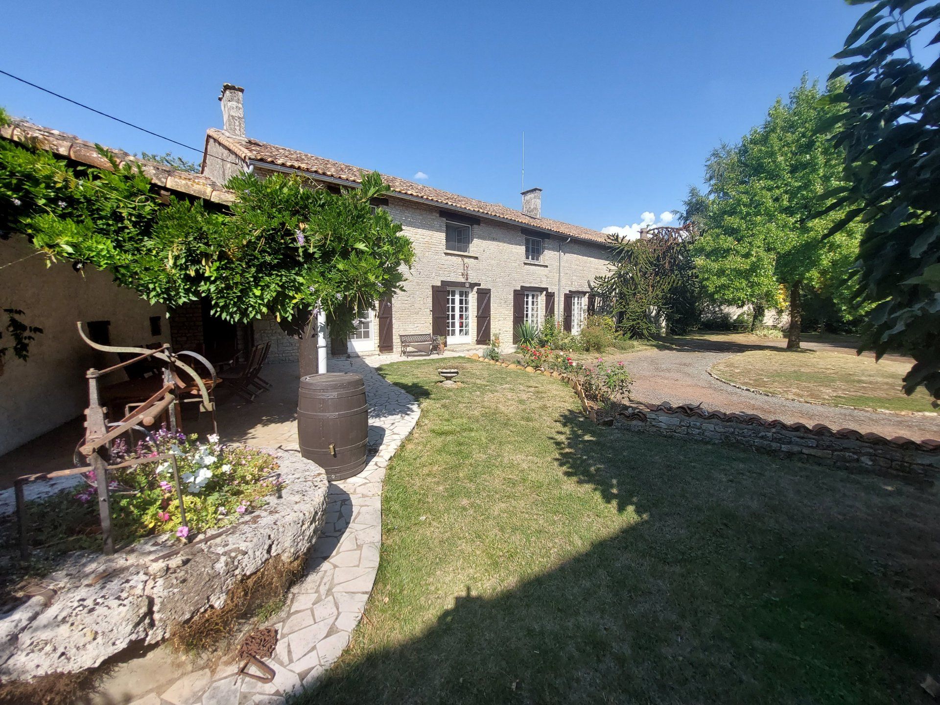 casa no Chef-Boutonne, Nouvelle-Aquitaine 10837324