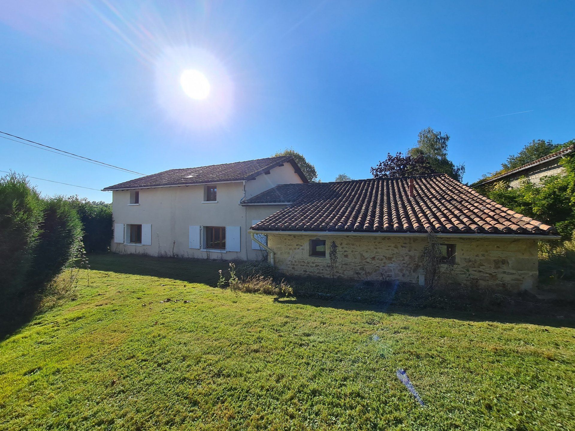 casa en Valence, Nouvelle-Aquitaine 10837338