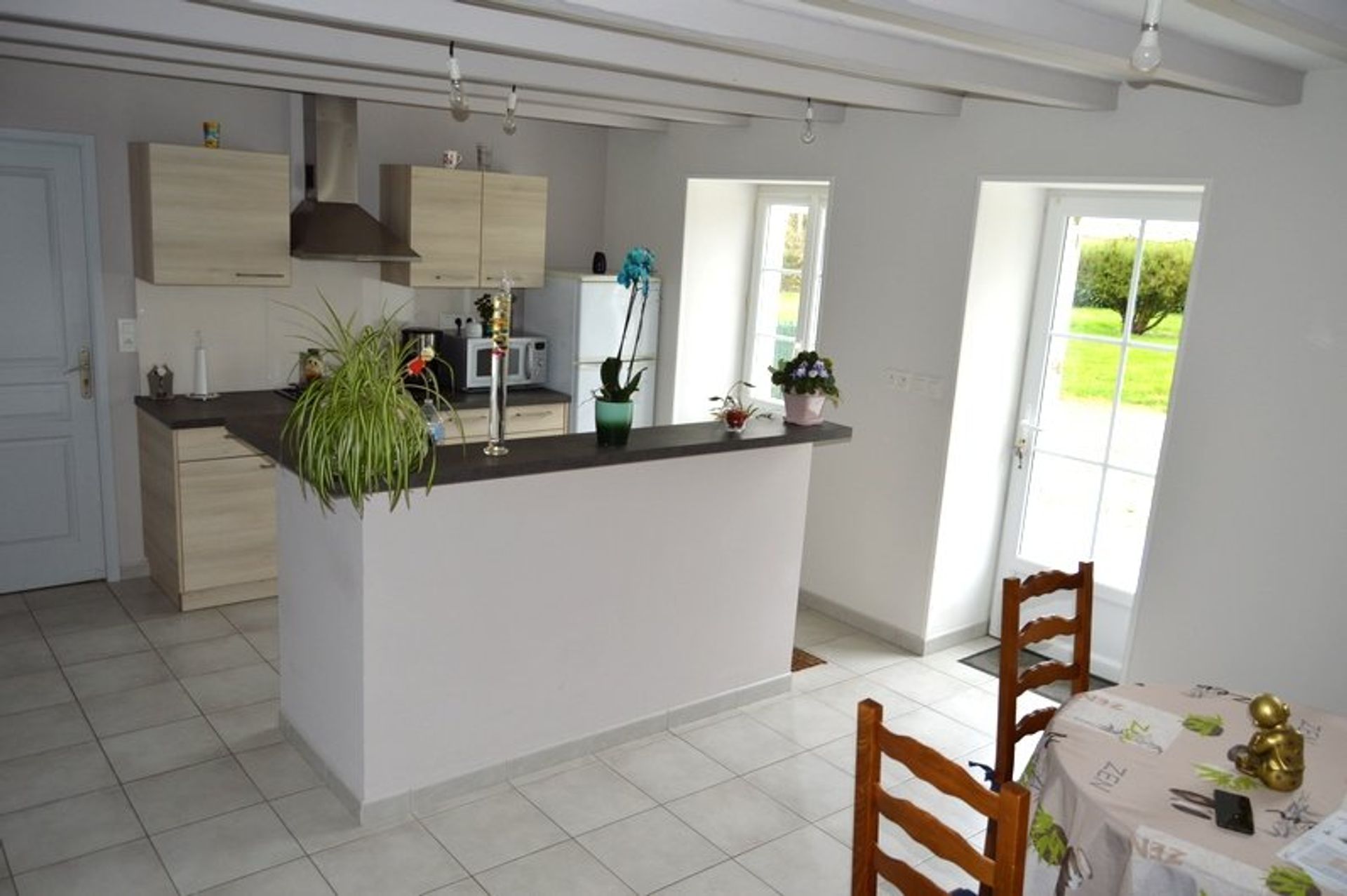 Condominium in Barro, Nouvelle-Aquitaine 10837365