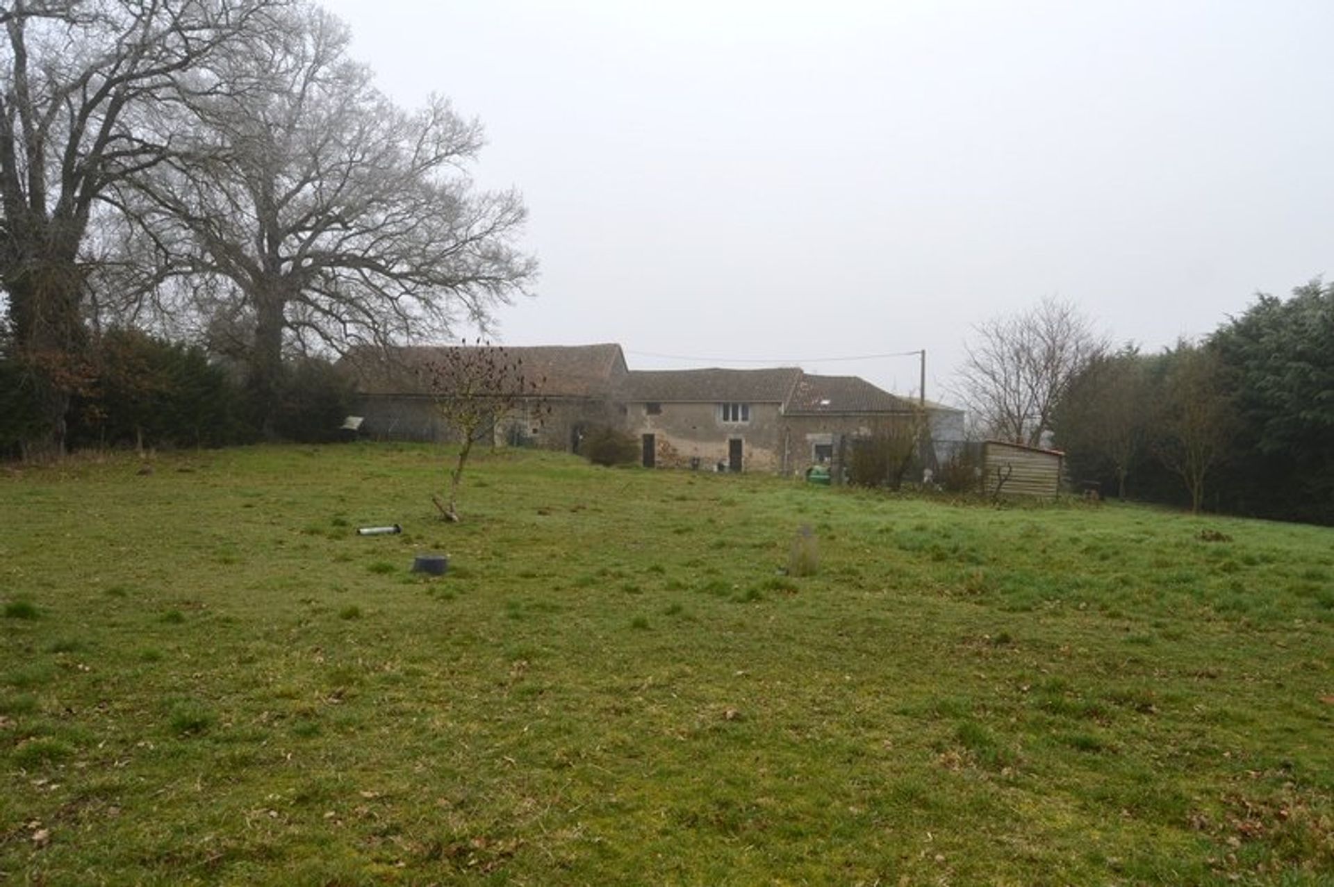 casa no Saint-Pierre-d'Exideuil, Nouvelle-Aquitaine 10837384