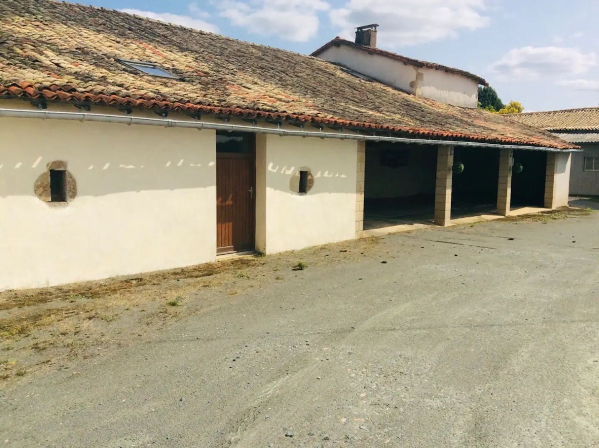 其他 在 Maisonnay, Nouvelle-Aquitaine 10837390