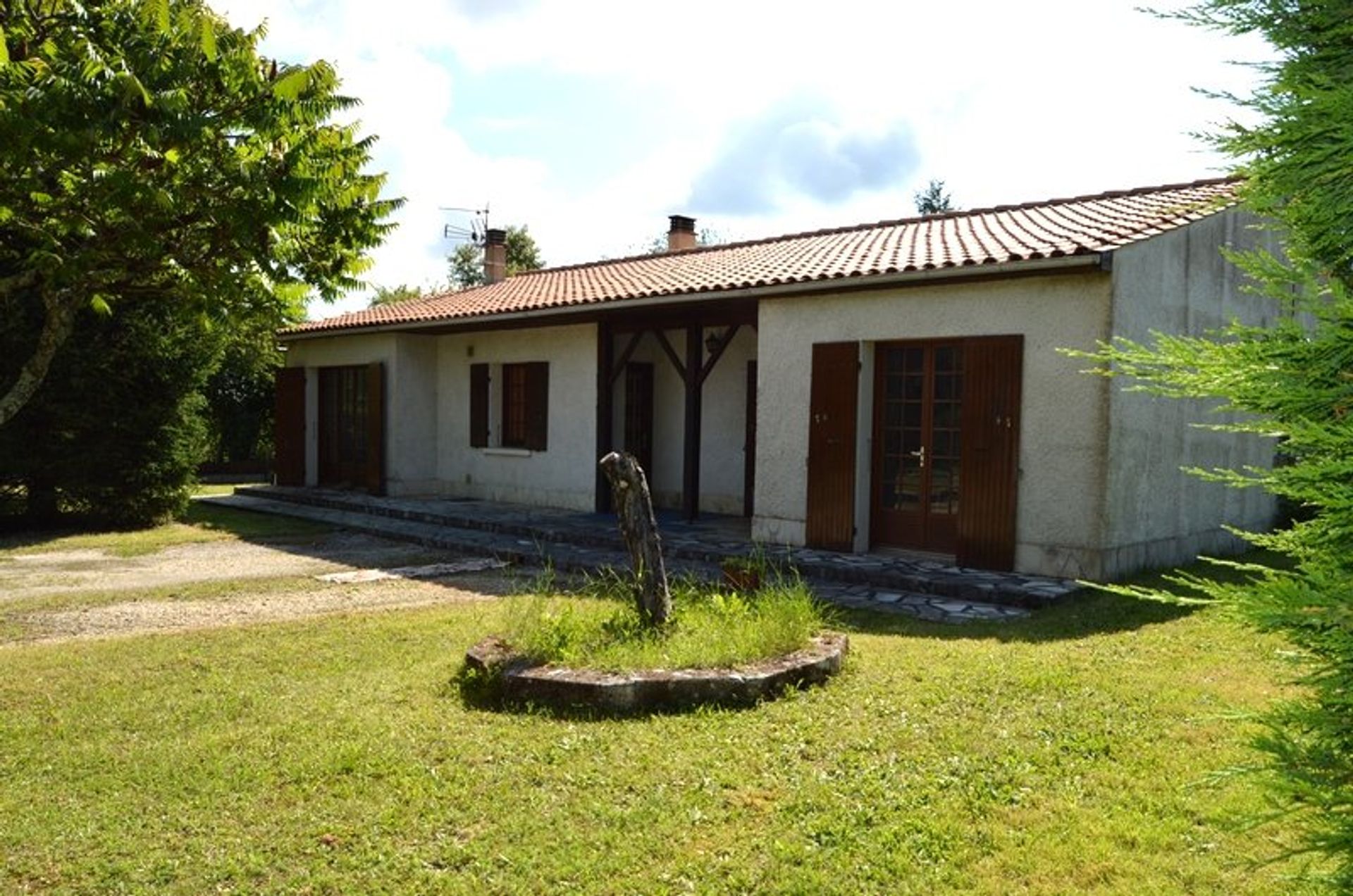 Andere im Barro, Nouvelle-Aquitaine 10837422