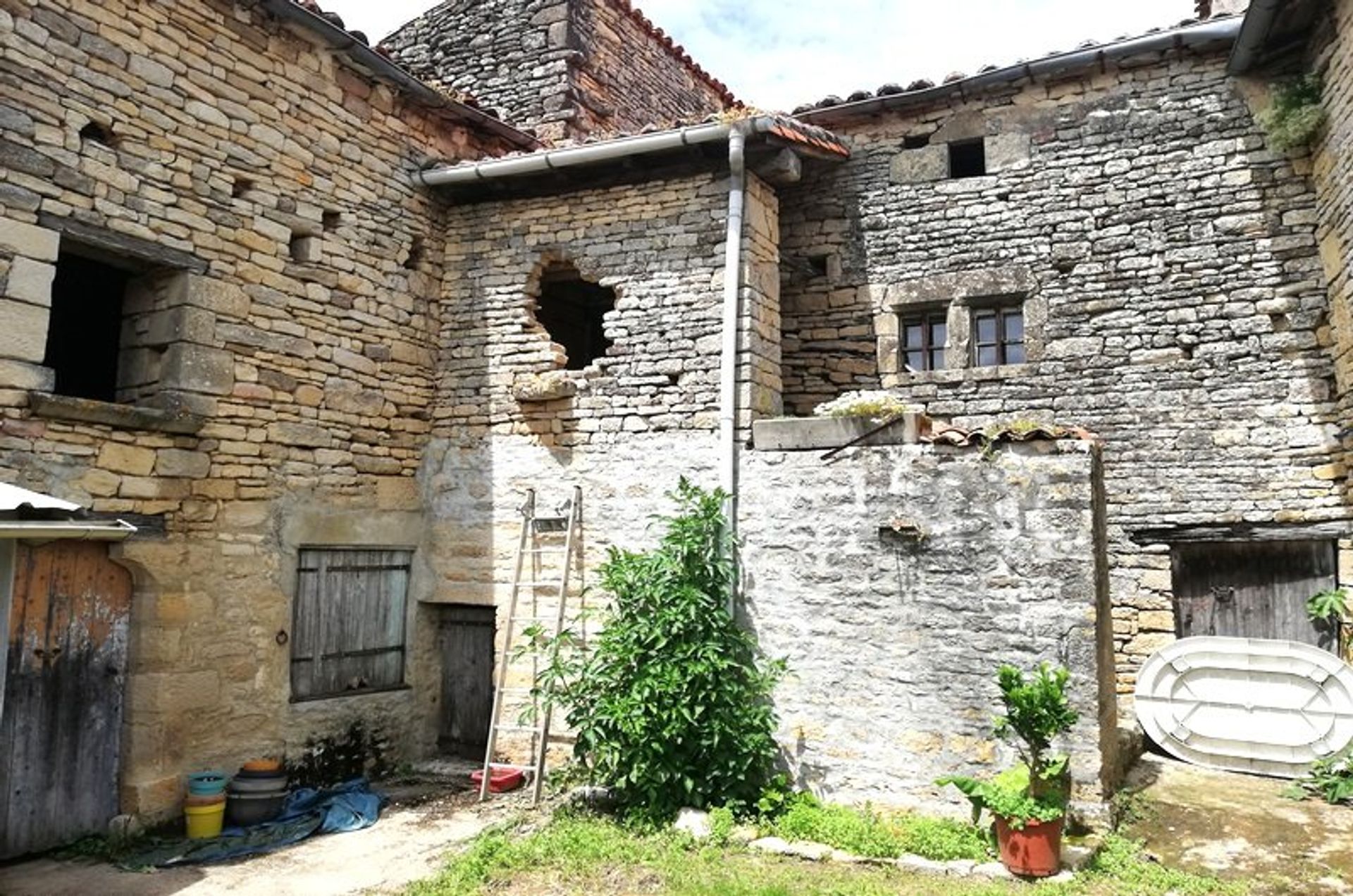 Hus i Villefagnan, Nouvelle-Aquitaine 10837447