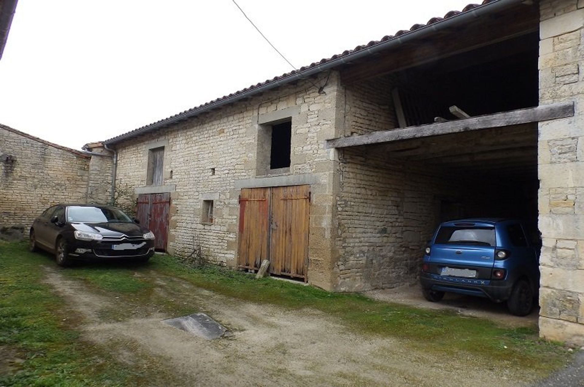 casa no Romazières, Nouvelle-Aquitaine 10837458