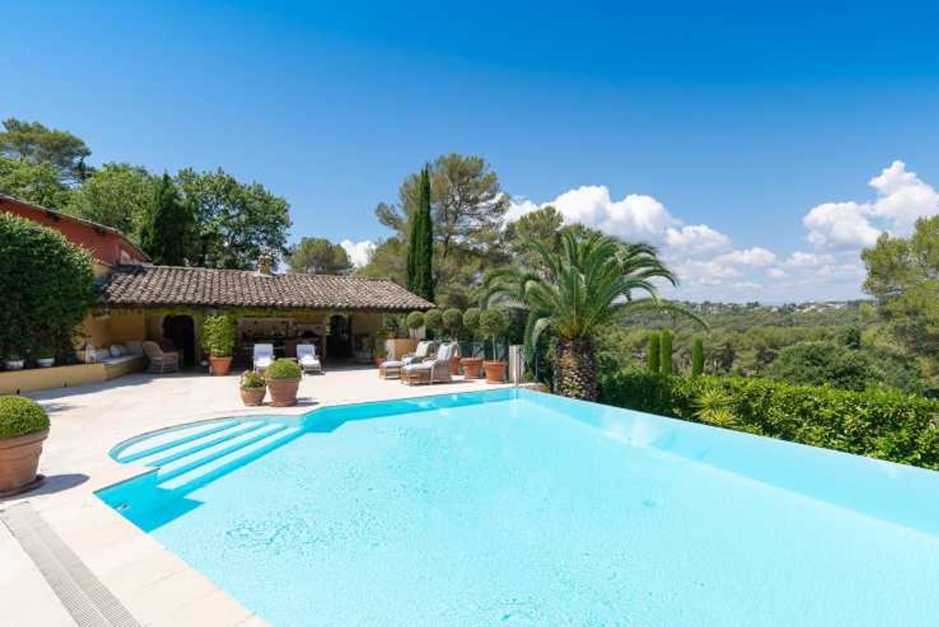 Huis in Mougins, Provence-Alpes-Côte d'Azur 10837488