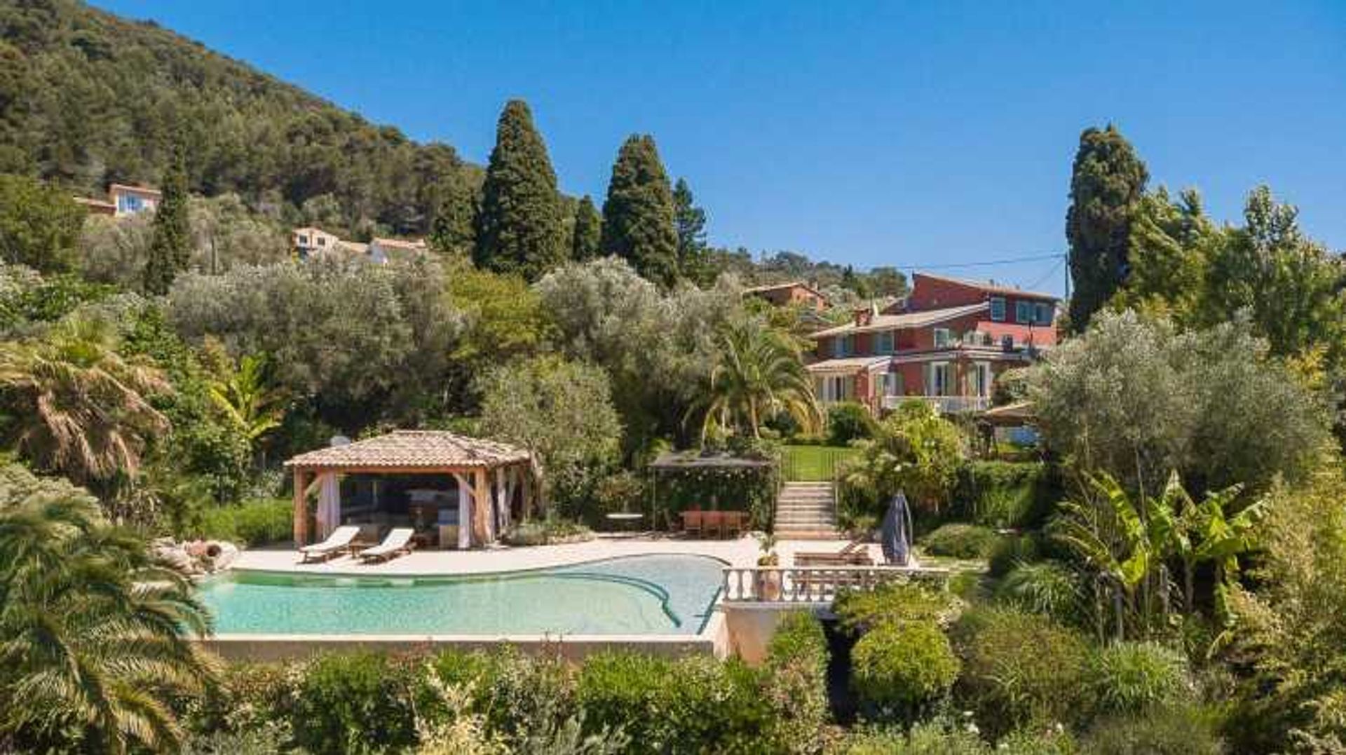 Talo sisään Villefranche-sur-Mer, Provence-Alpes-Cote d'Azur 10837514