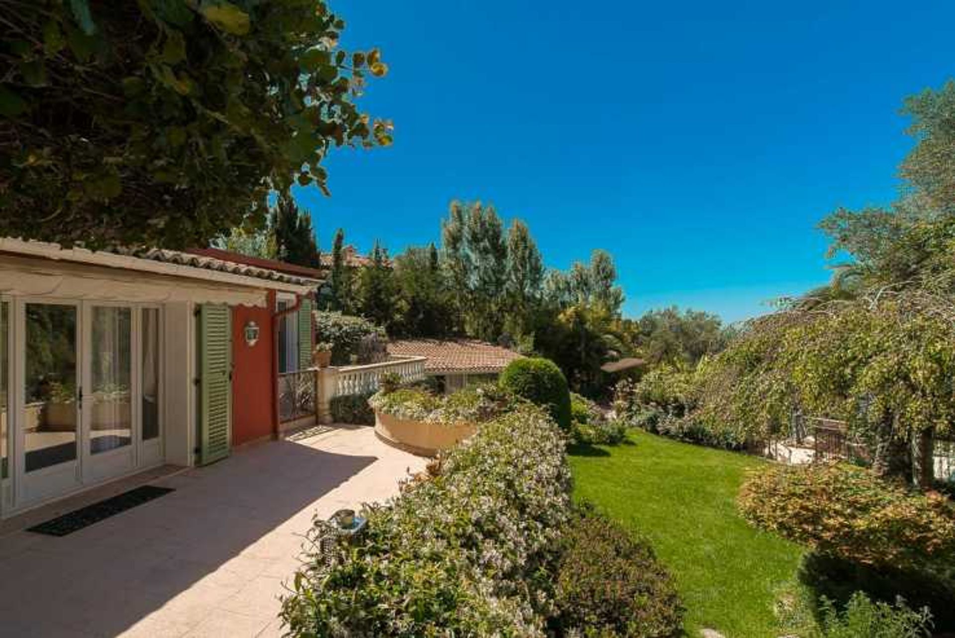 Rumah di Villefranche-sur-Mer, Provence-Alpes-Cote d'Azur 10837514