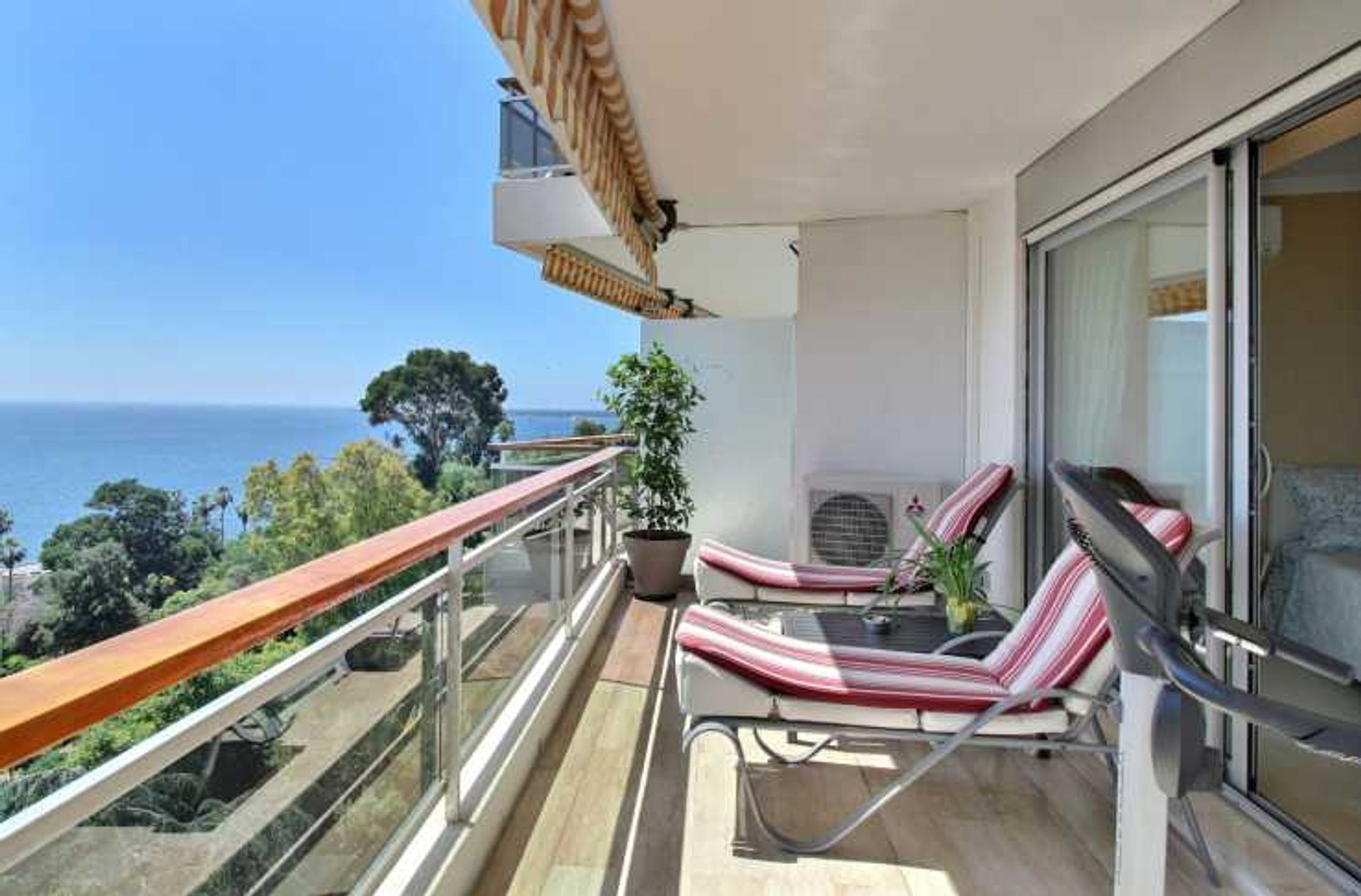 Ejerlejlighed i Cannes, Provence-Alpes-Cote d'Azur 10837546