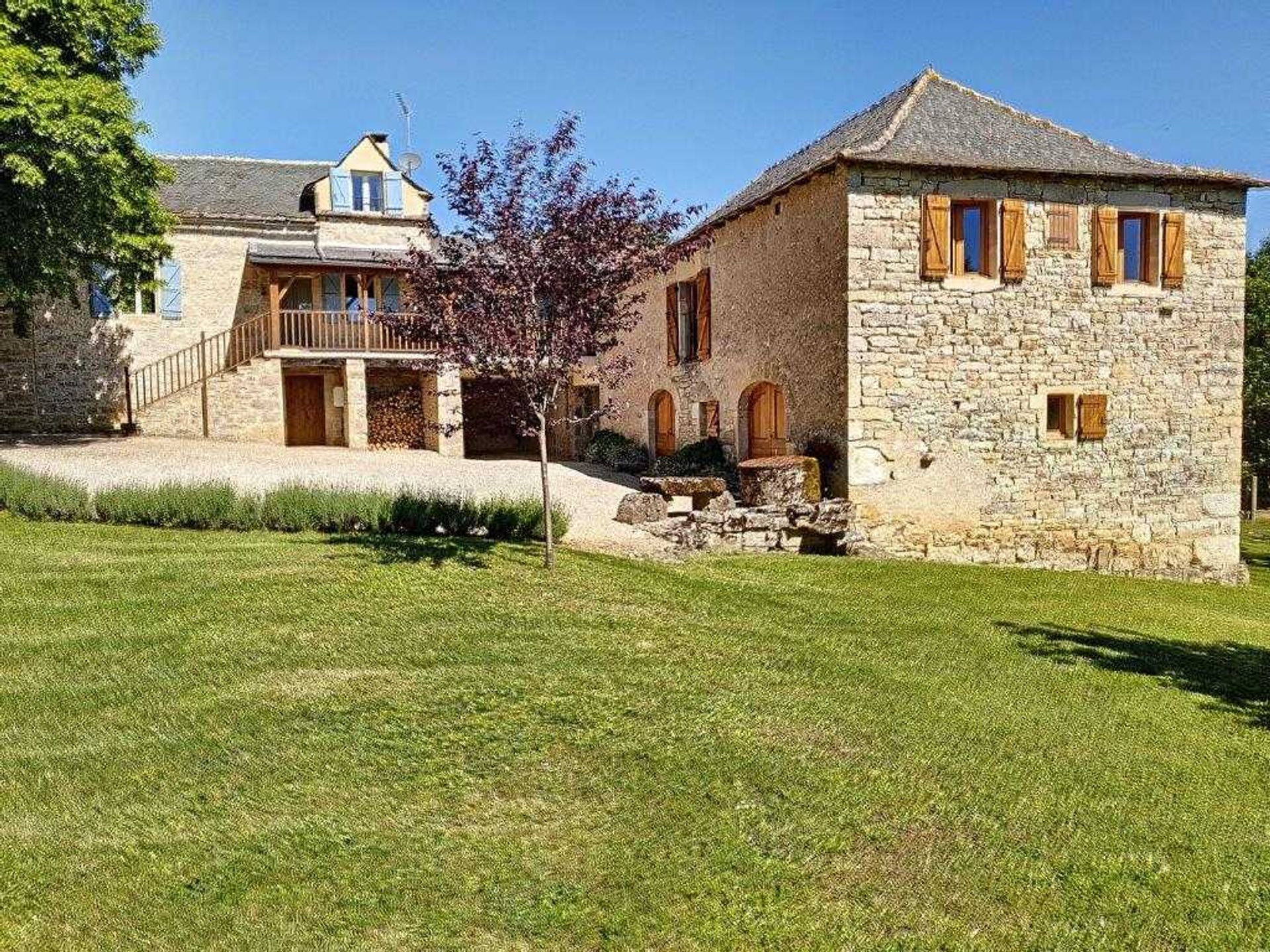 casa en Saint-Antonin-Noble-Val, Occitanie 10837567