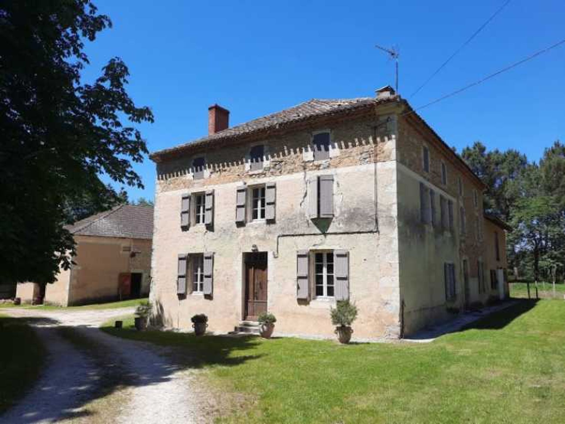 Rumah di Eauze, Occitanie 10837579