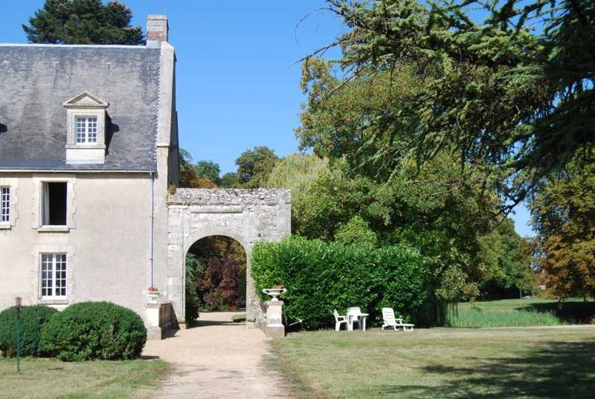 다른 에 투어, Centre-Val de Loire 10837582