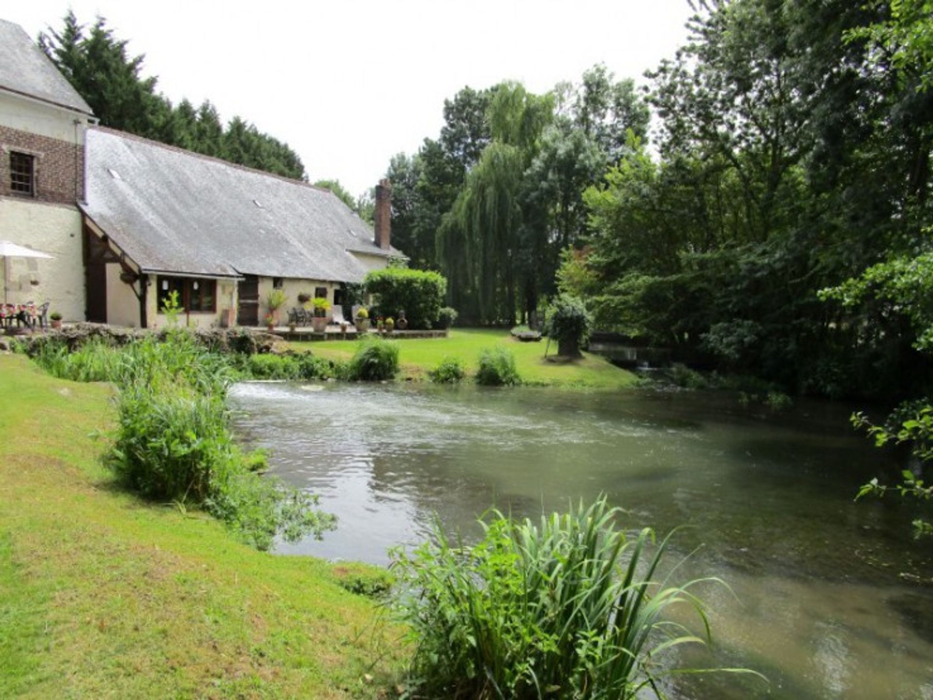 Muu sisään La Chartre-sur-le-Loir, Pays de la Loire 10837644