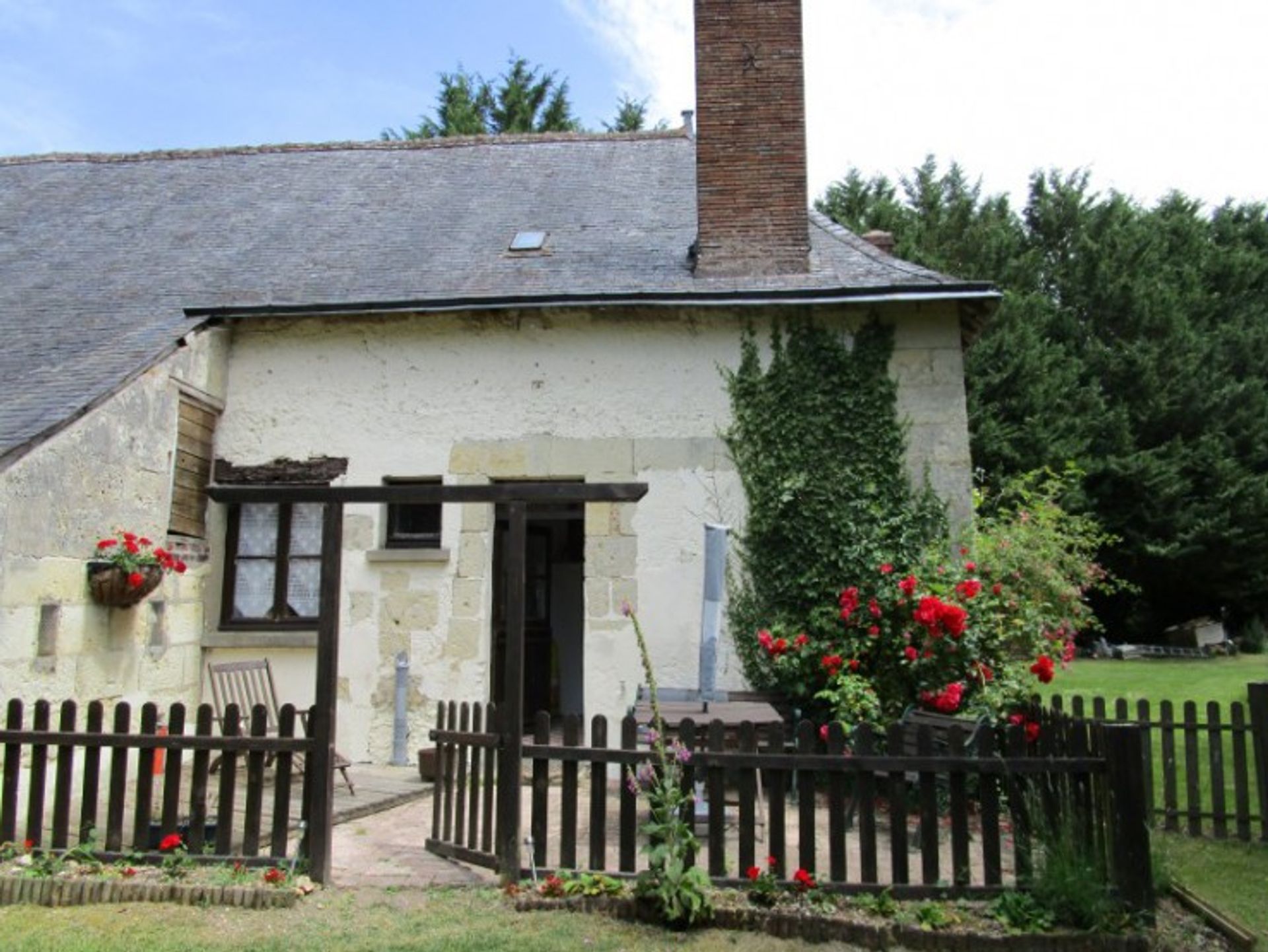 Muu sisään La Chartre-sur-le-Loir, Pays de la Loire 10837644