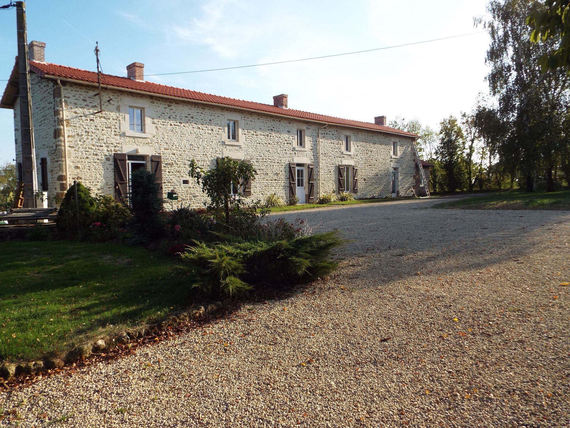 Condominium in Fontenay-le-Comte, Pays de la Loire 10837652