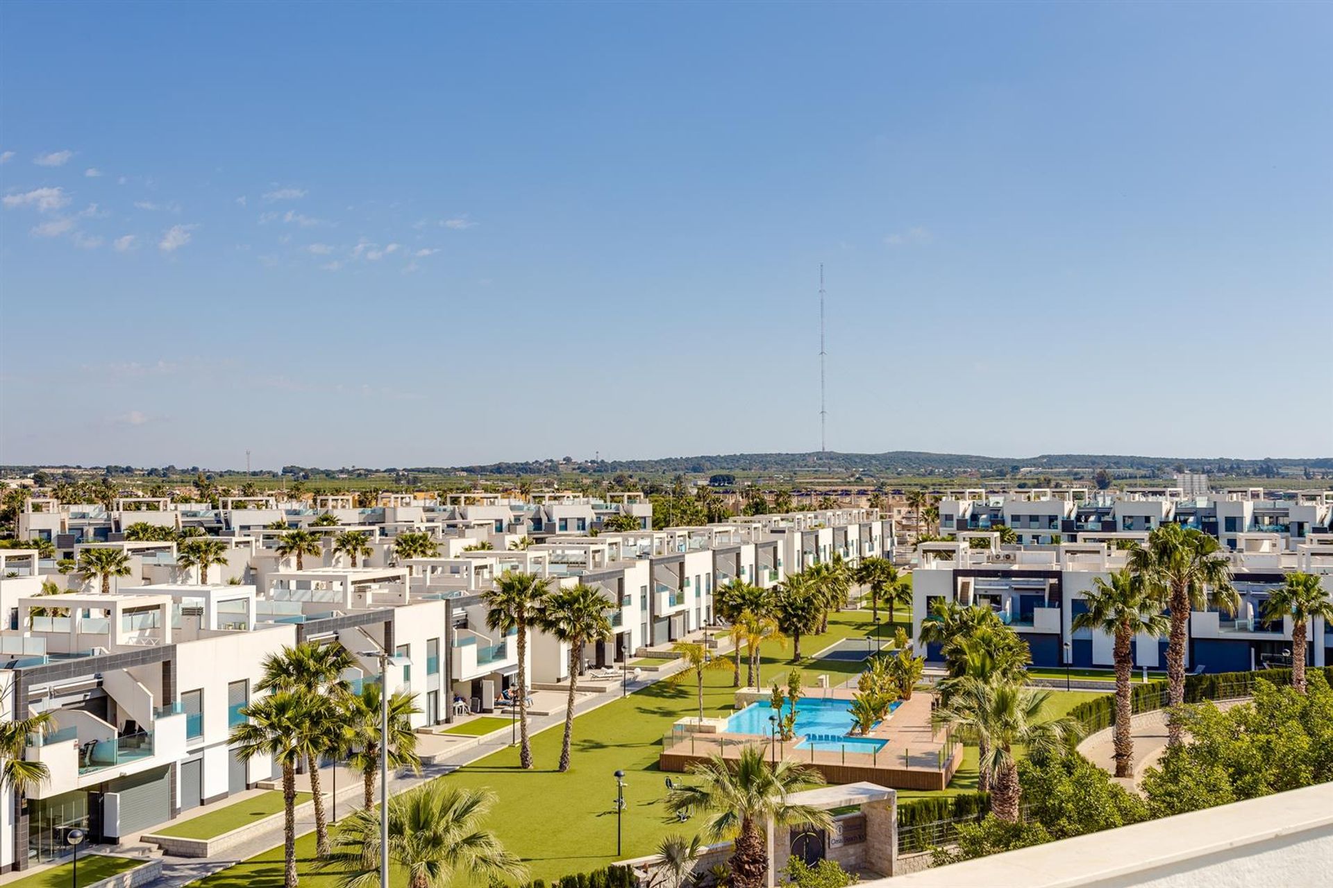 Condominium in El Raso, Comunitat Valenciana 10837819