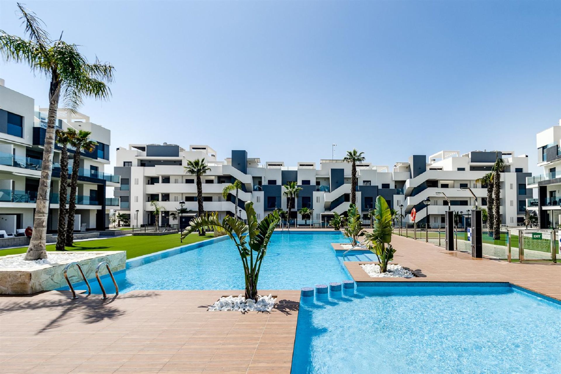 Condominio nel El Raso, Comunitat Valenciana 10837831