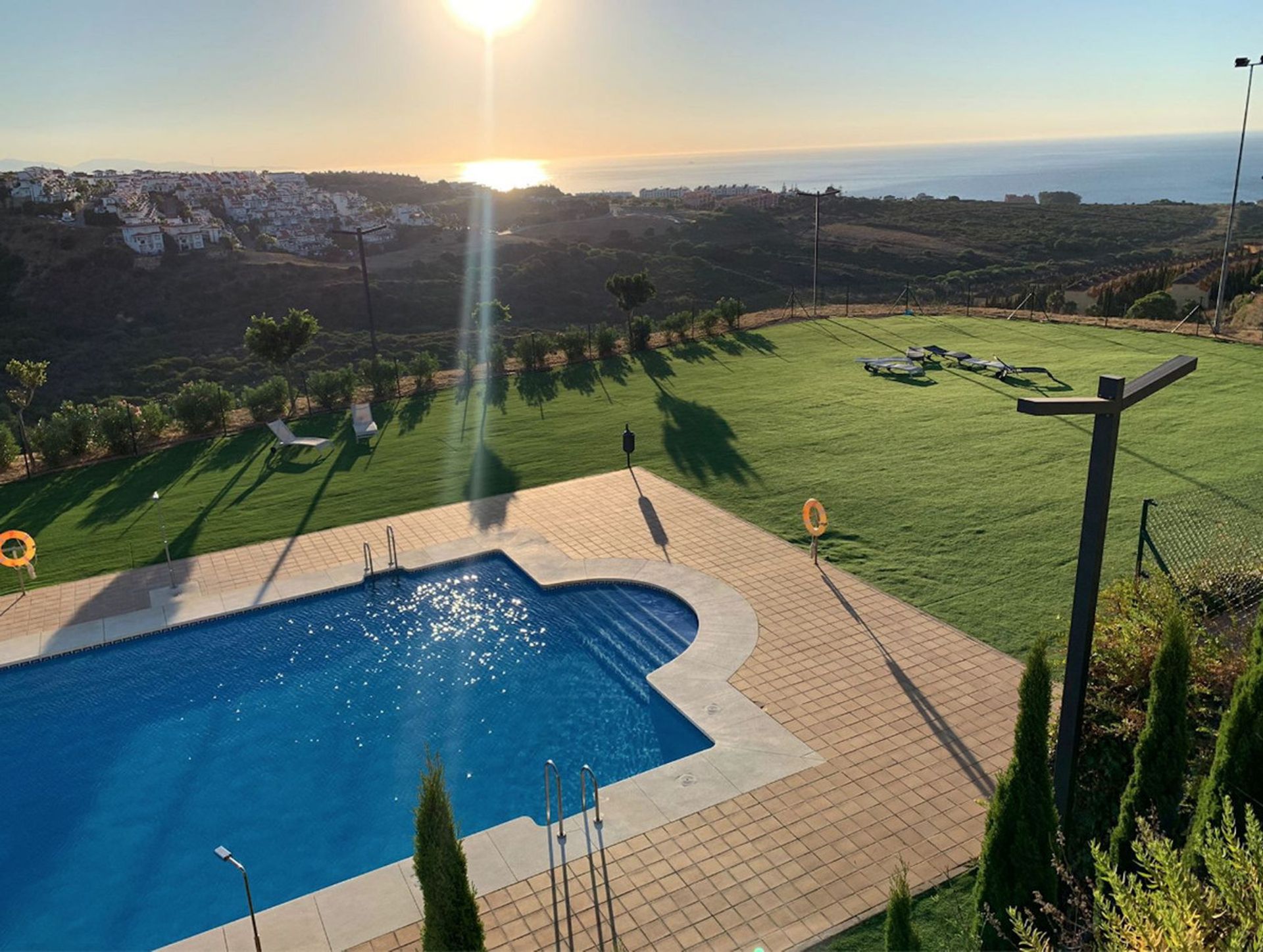 Condominium in Castillo de Sabinillas, Andalusia 10838075