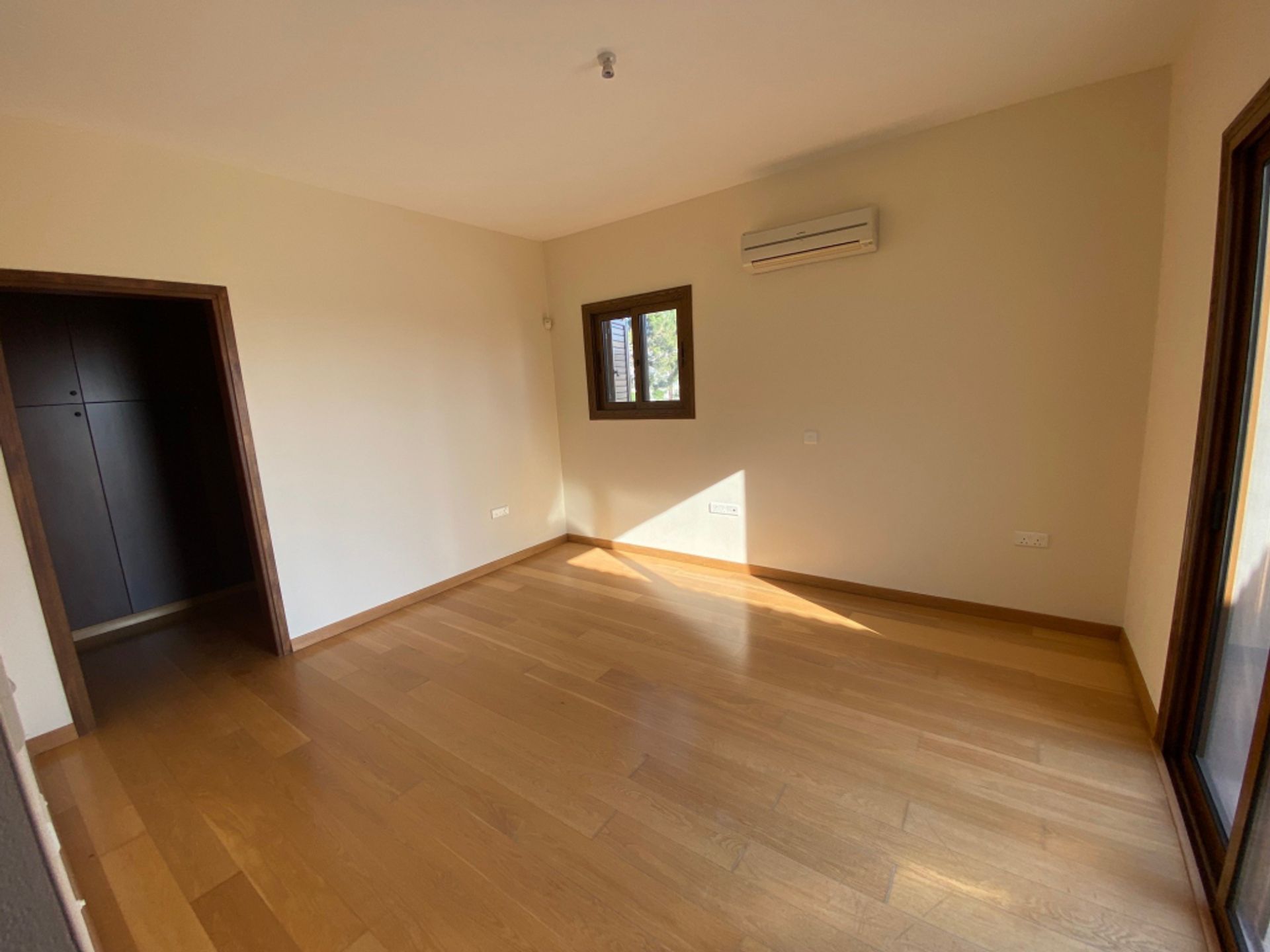 Condominium dans Limassol, Limassol 10838221