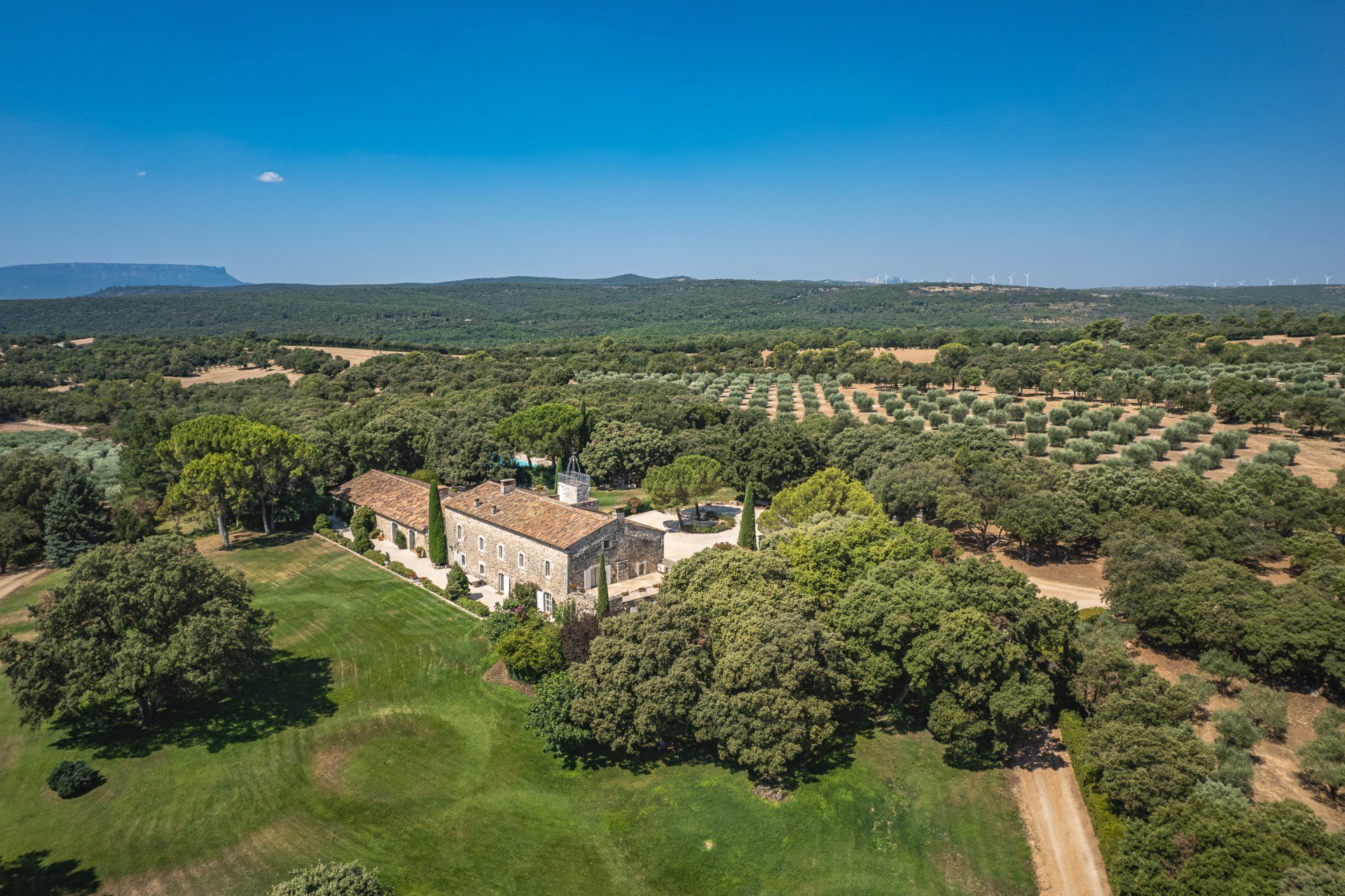 casa no Brue-Auriac, Provença-Alpes-Costa Azul 10838355