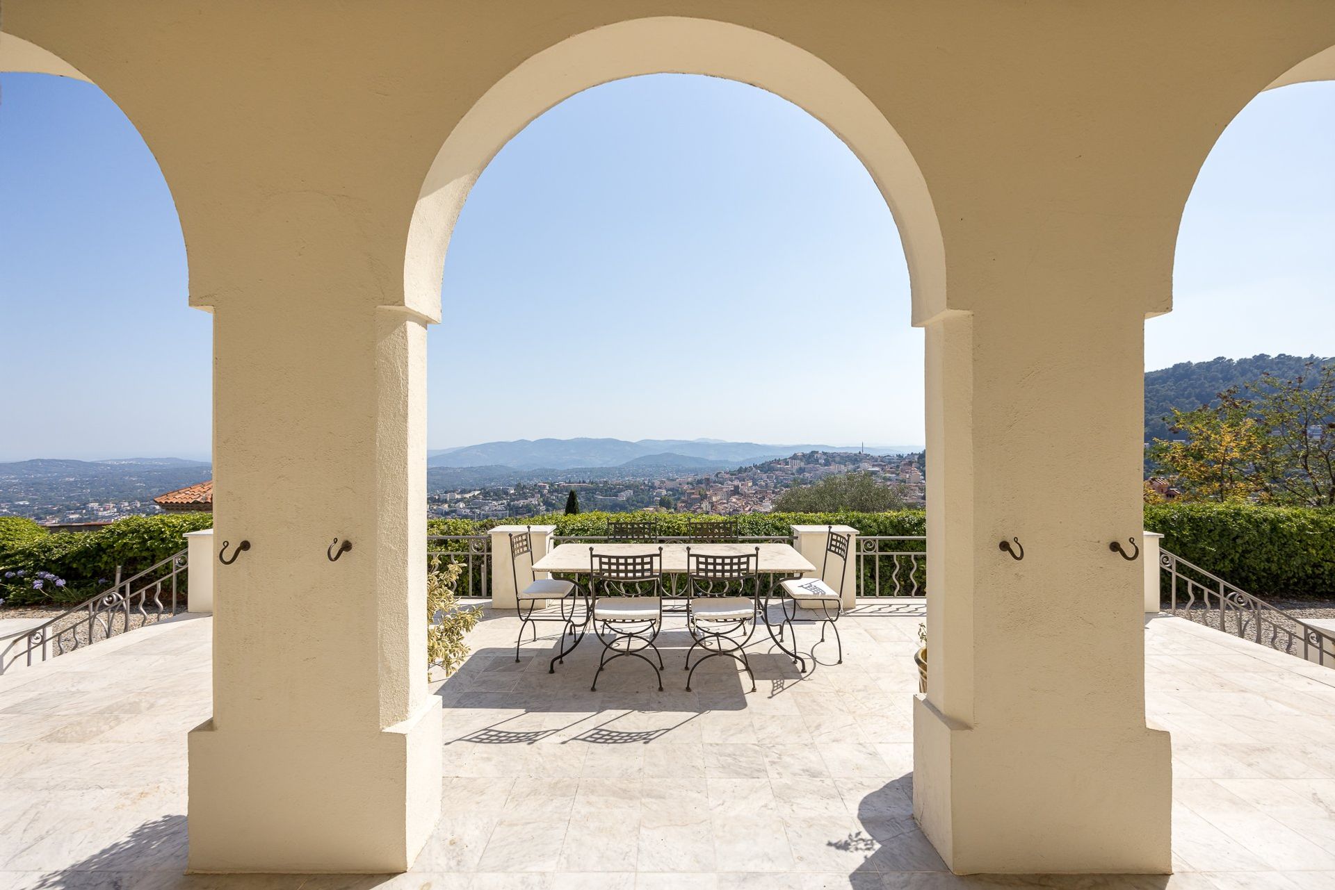 Hus i Grasse, Provence-Alpes-Côte d'Azur 10838356