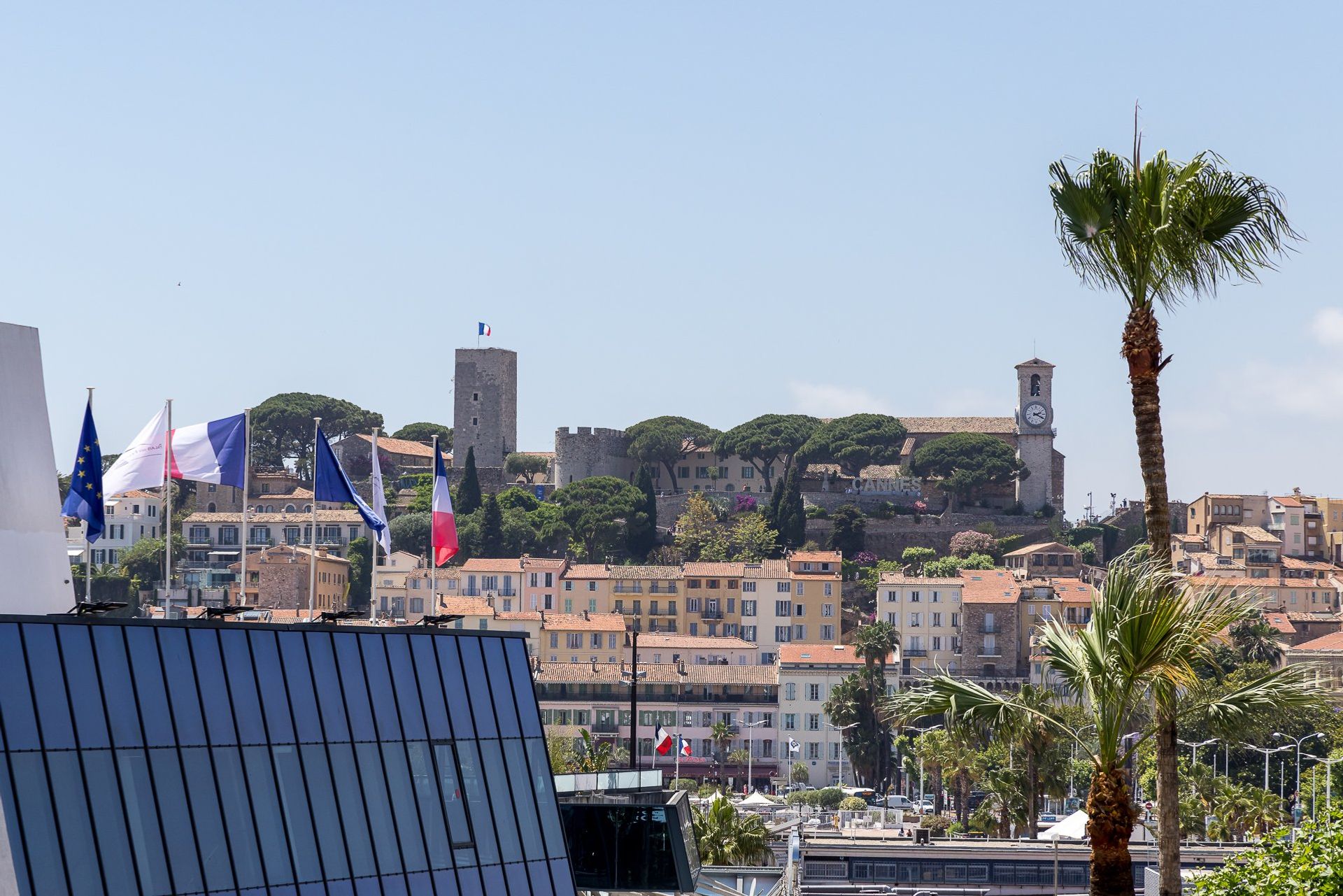 सम्मिलित में Cannes, Provence-Alpes-Côte d'Azur 10838490