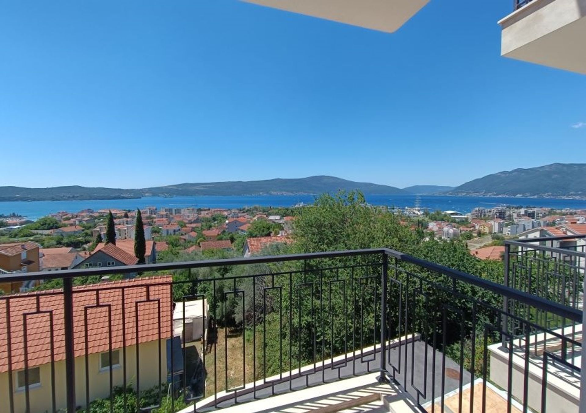 Condominio nel Tivat, Tivat Municipality 10838855