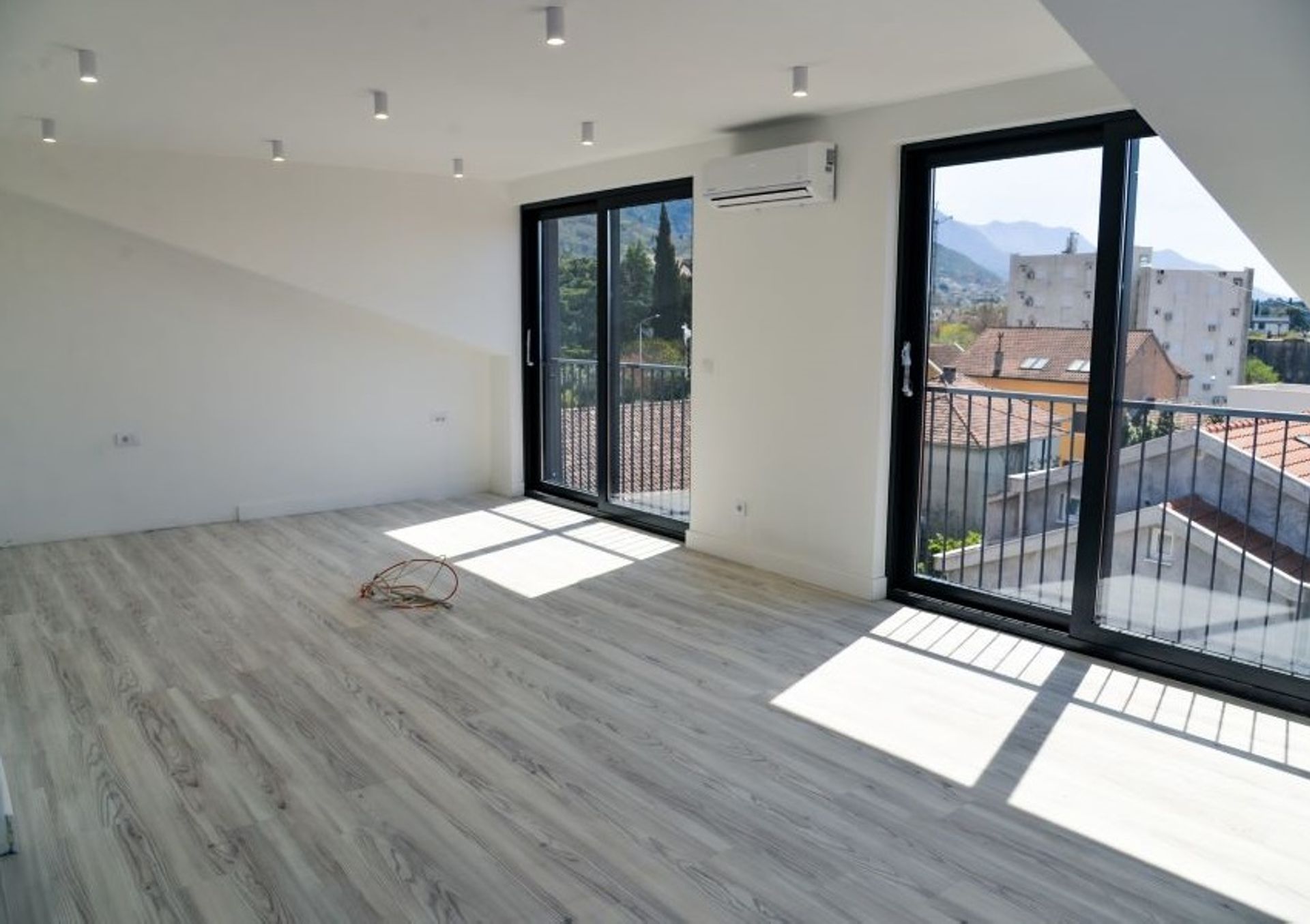 Condominium dans Peani, Tivat 10838861