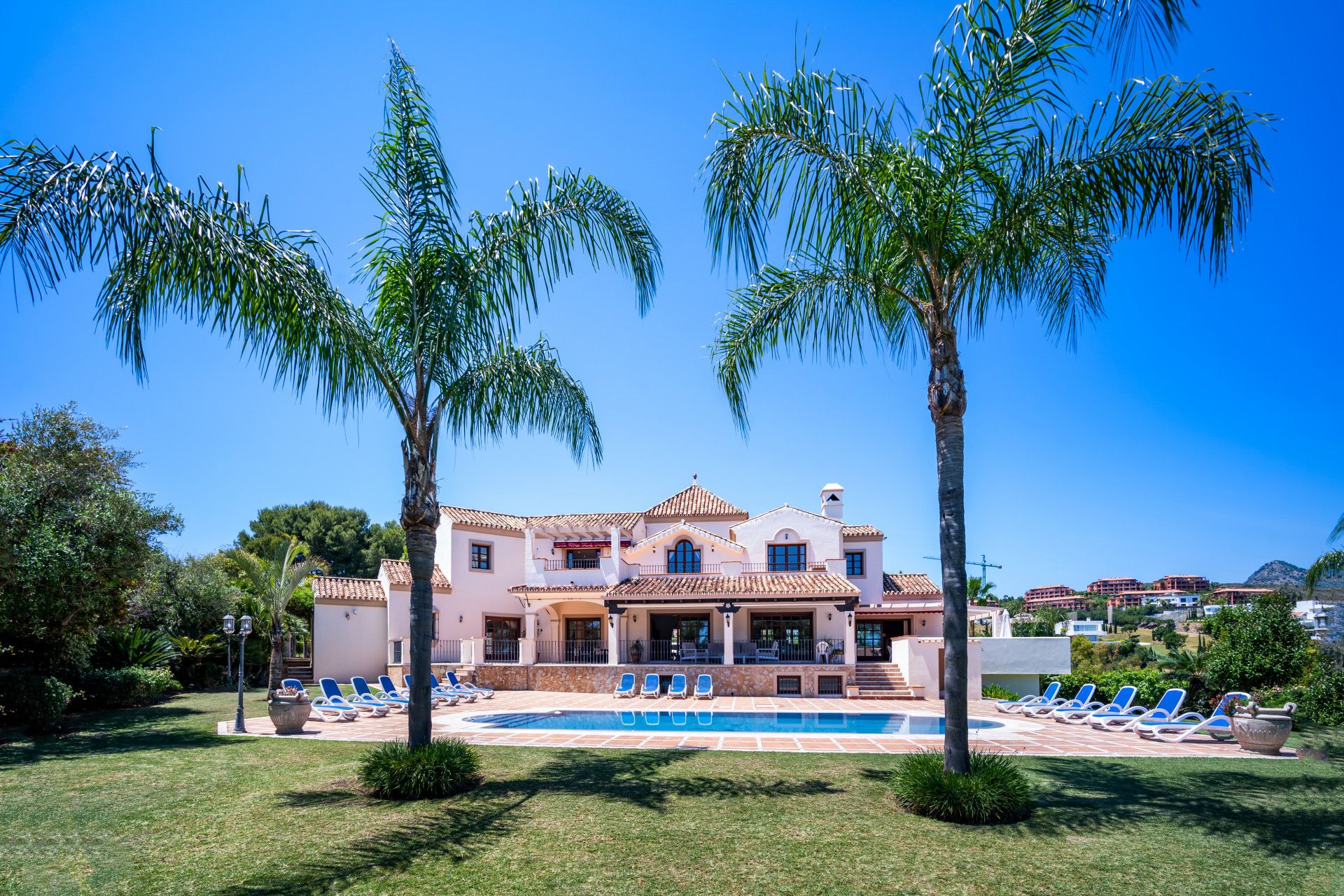 rumah dalam Estepona, Andalucía 10839366