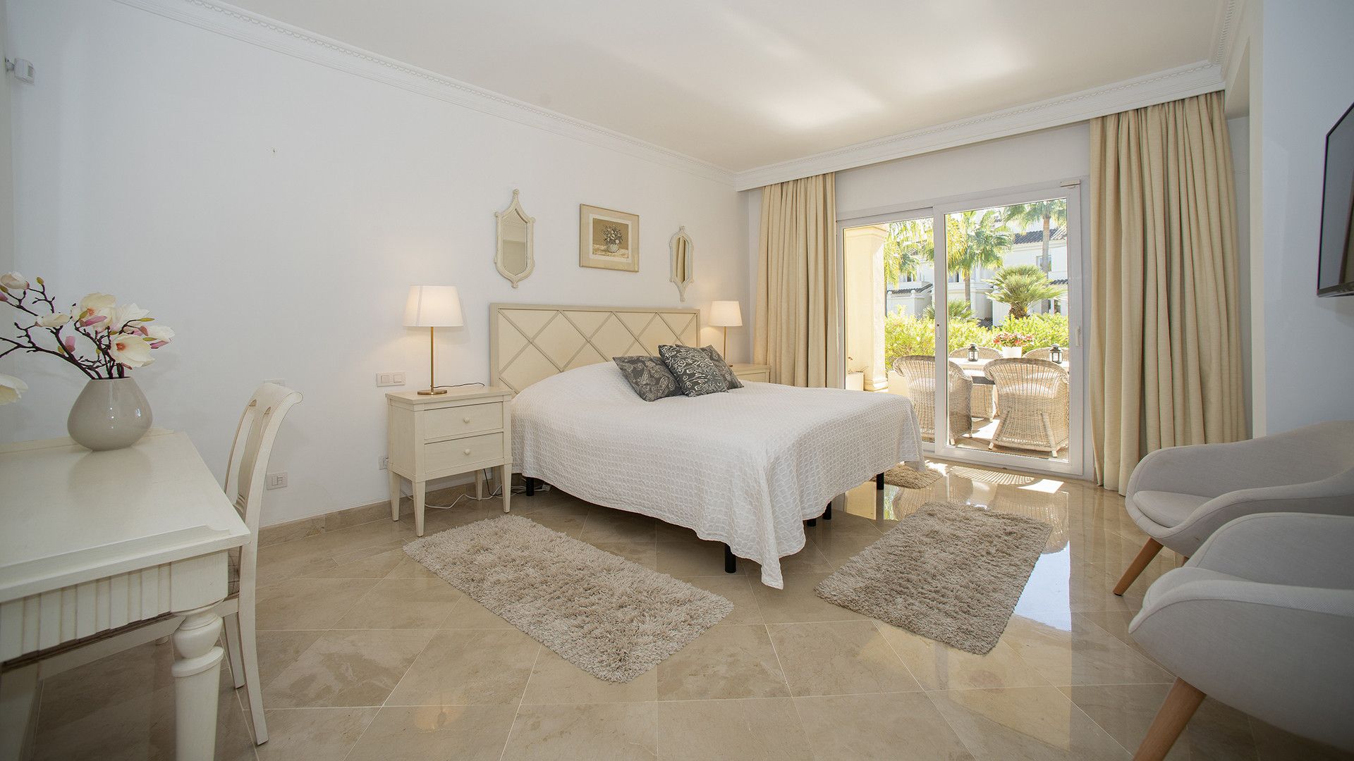 Condominium in Marbella, Andalucía 10839528