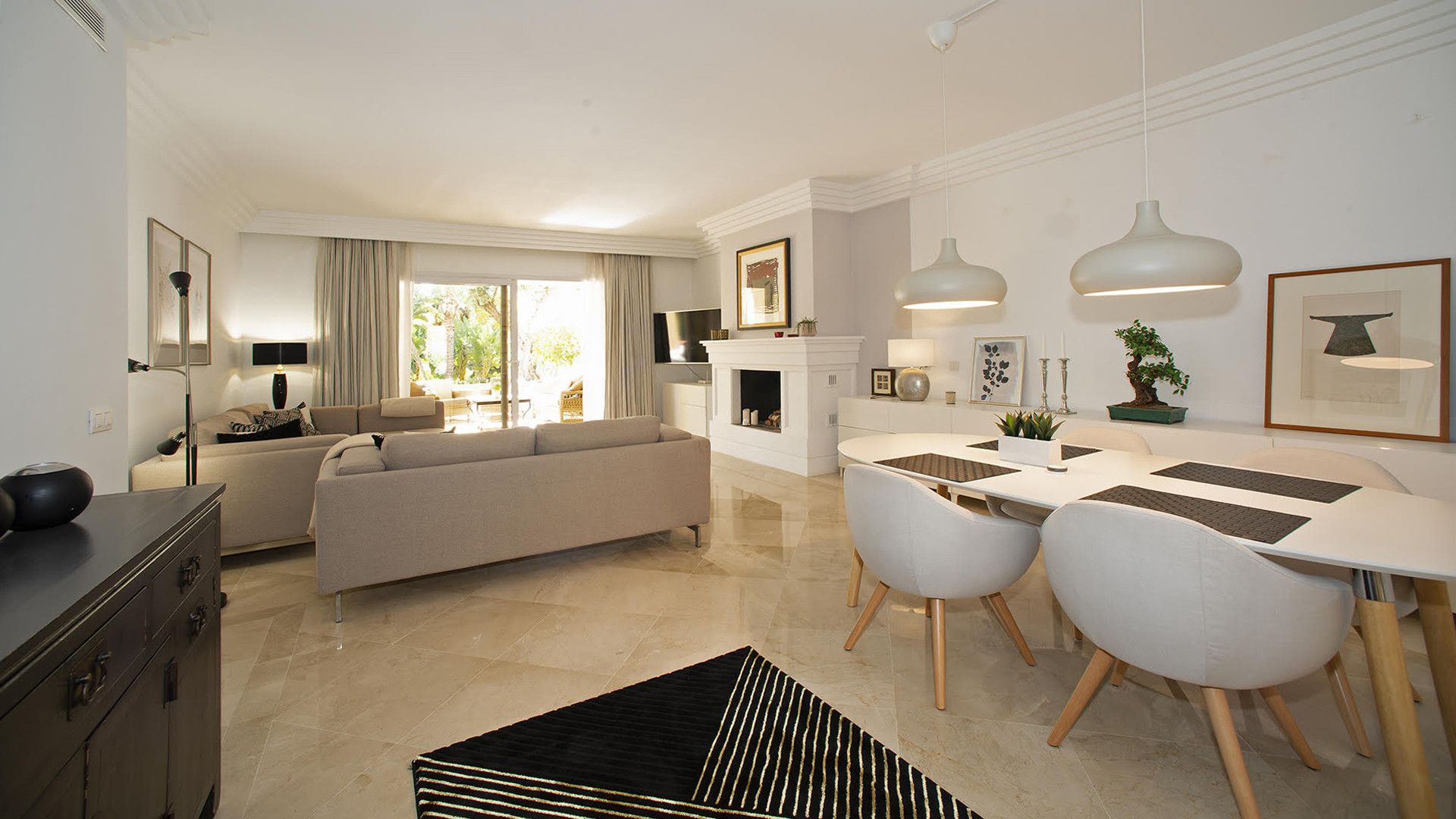 Condominium in Marbella, Andalucía 10839528