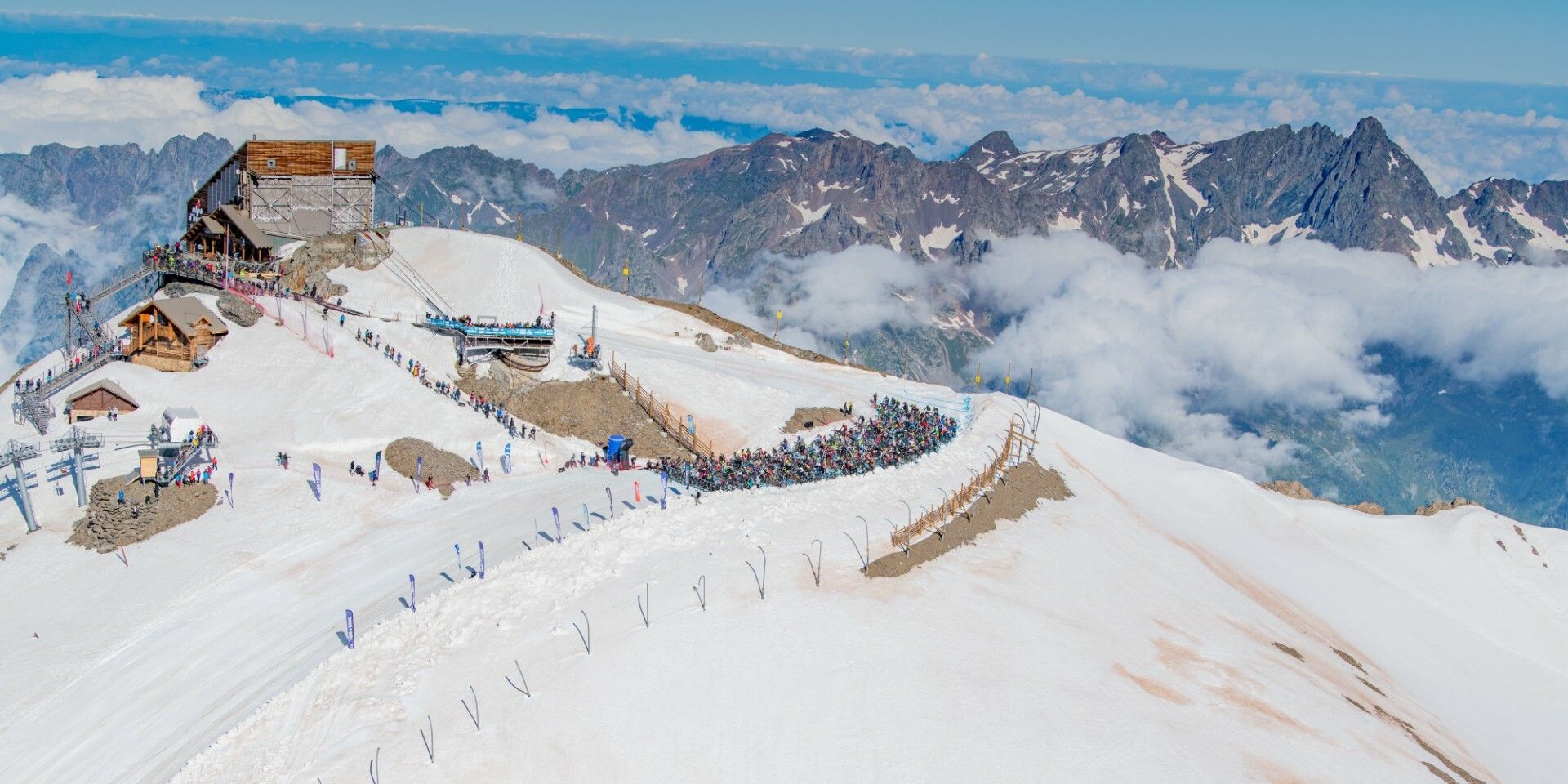 Osakehuoneisto sisään Huez, Auvergne-Rhône-Alpes 10839902