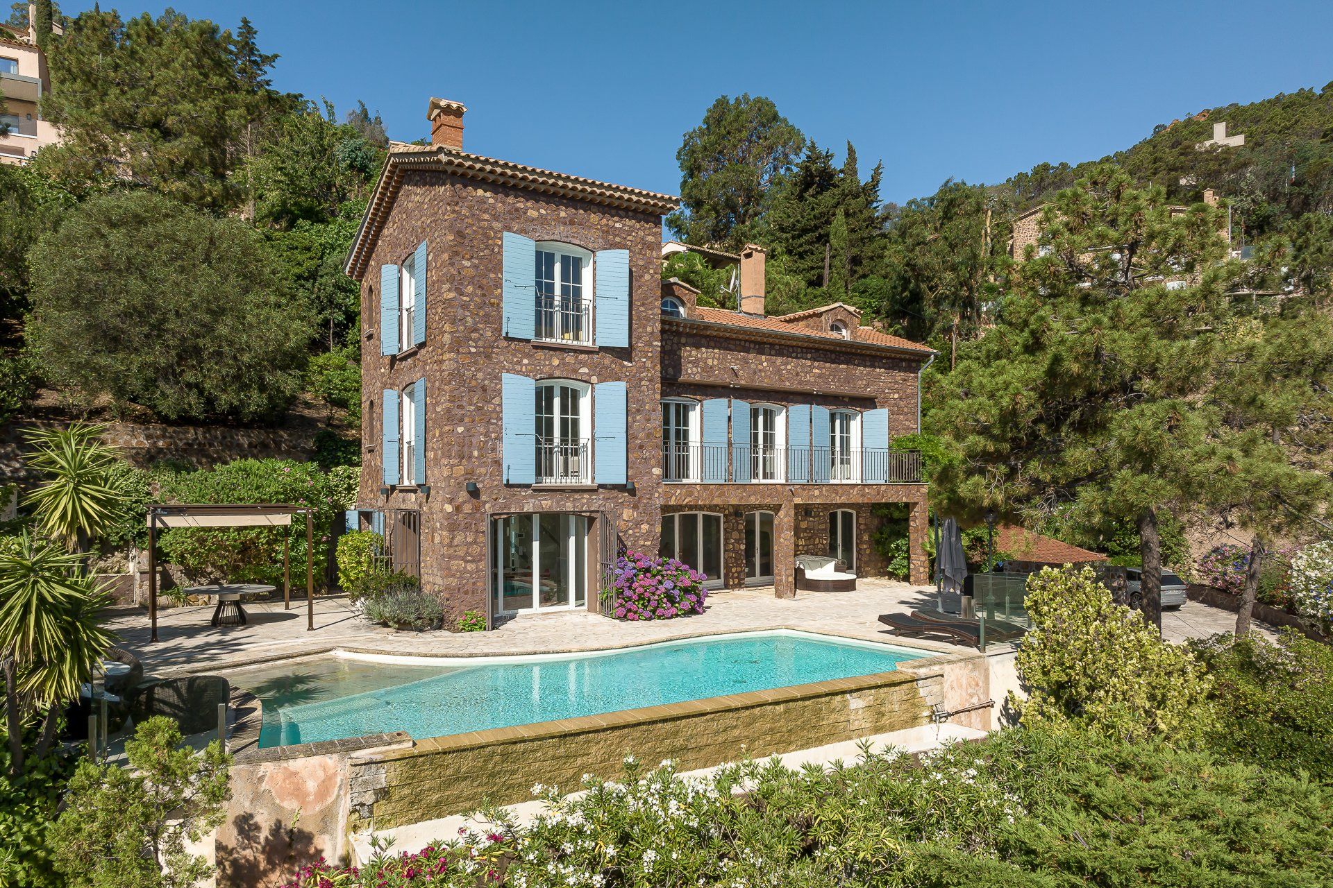 Haus im Théoule-sur-Mer, Provence-Alpes-Côte d'Azur 10840311