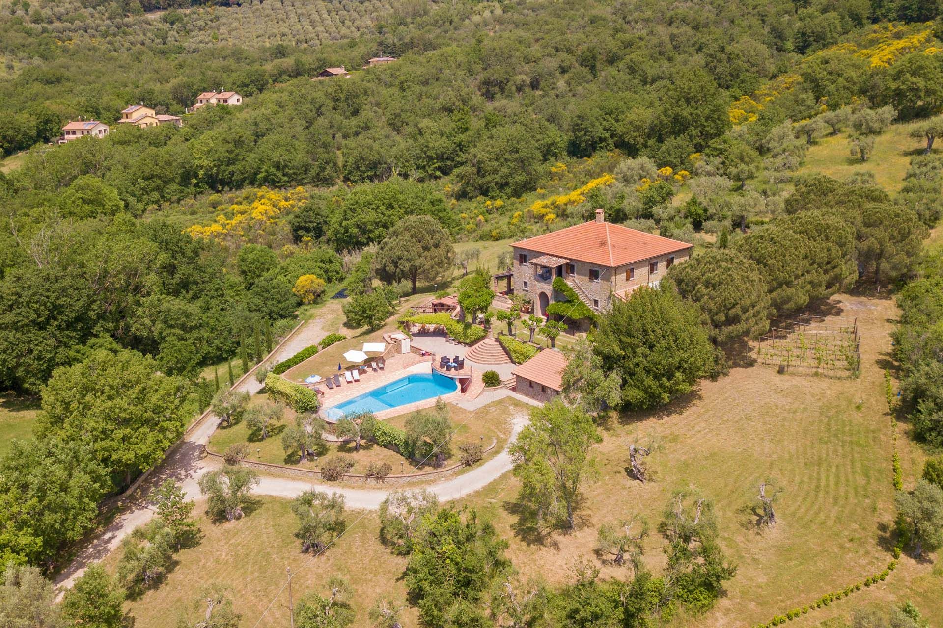 casa en Tuoro sul Trasimeno, Umbria 10840404