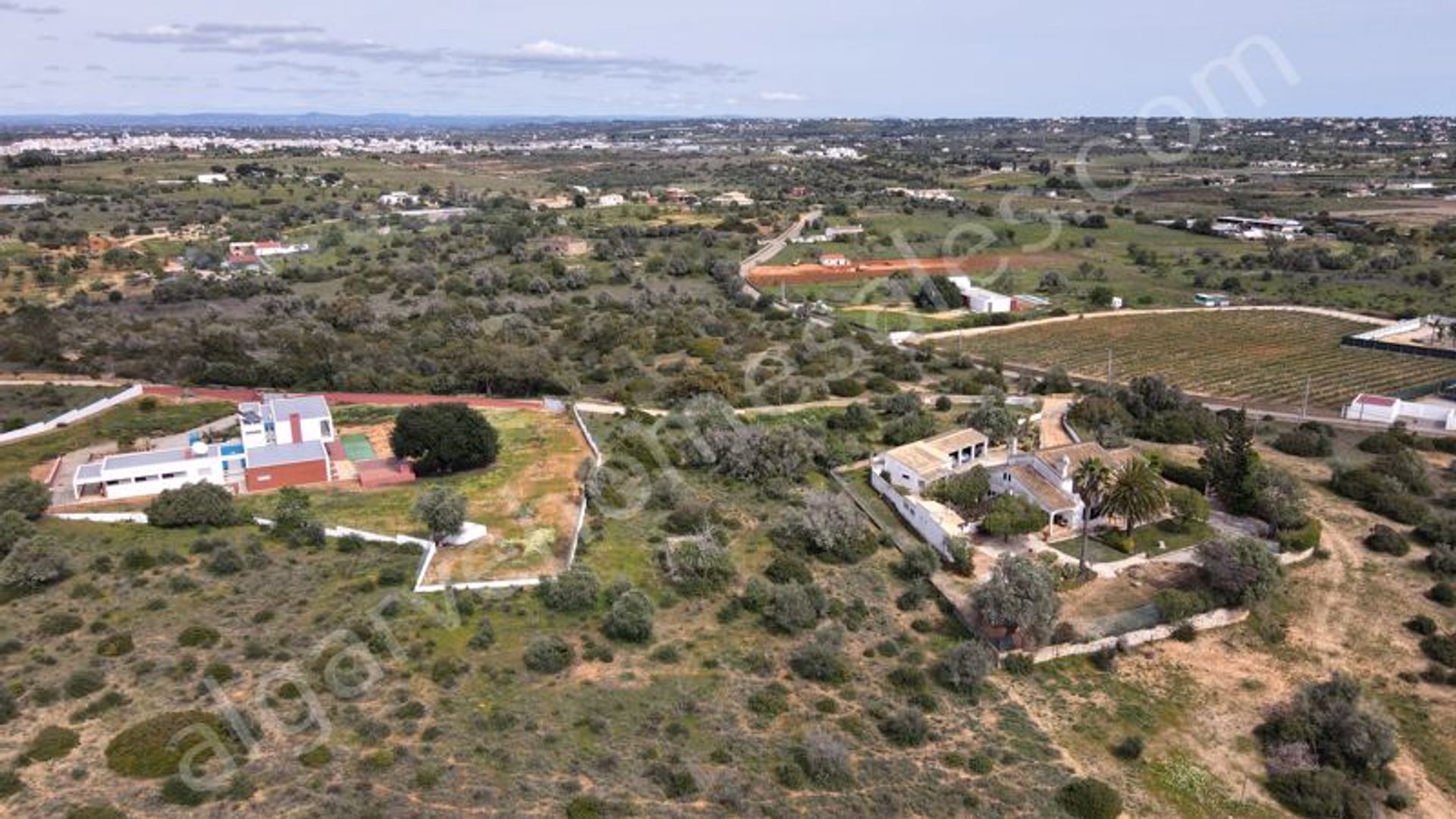 Land in , Faro District 10840777