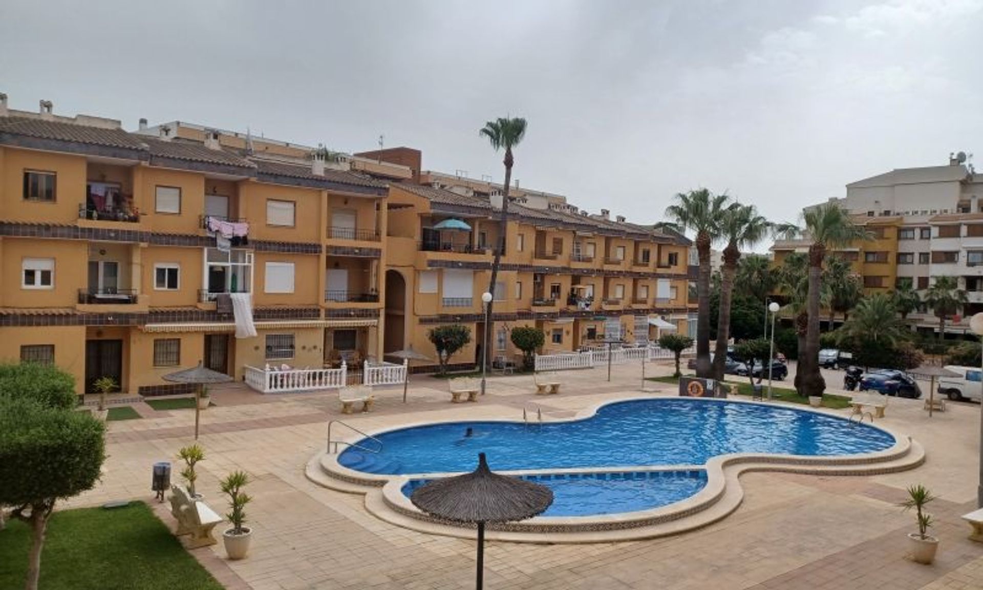 Квартира в Torrevieja, Valencian Community 10841026