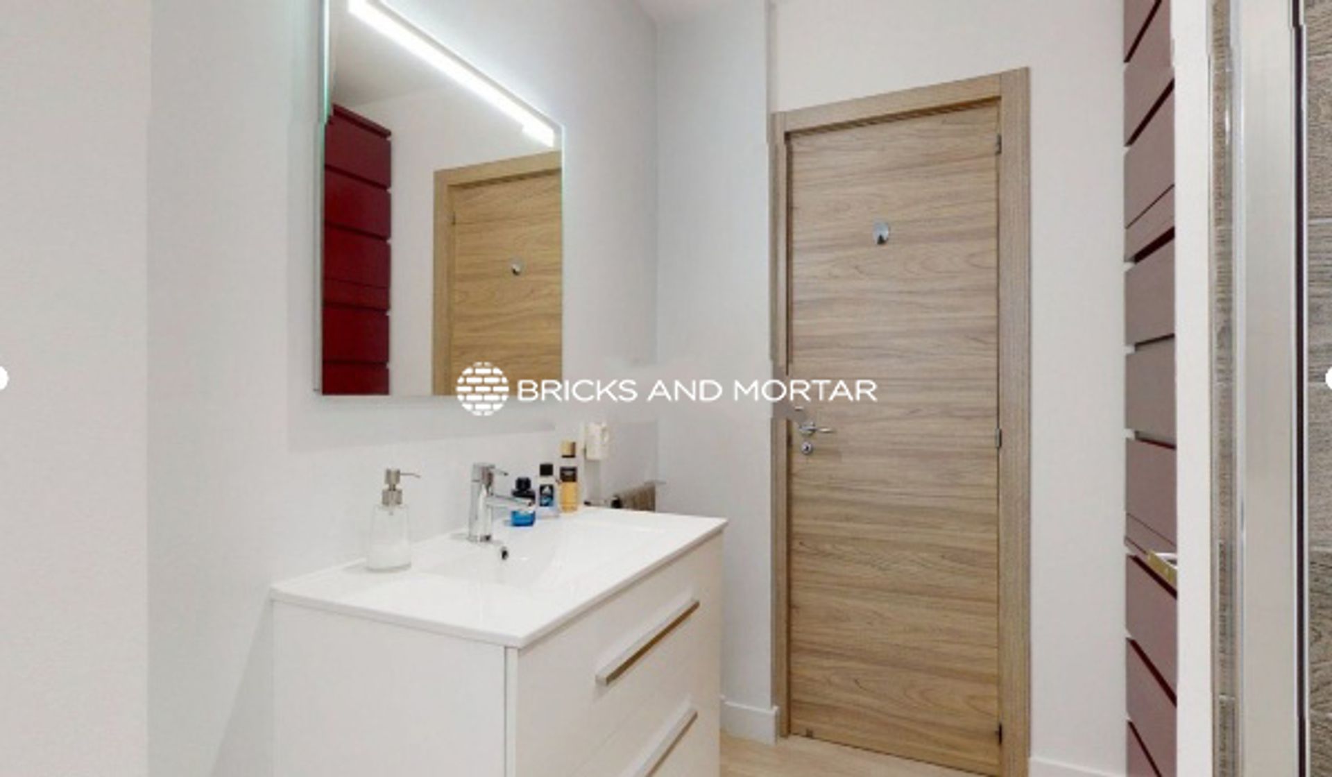 Condominium in Sagunto, Valencian Community 10841036