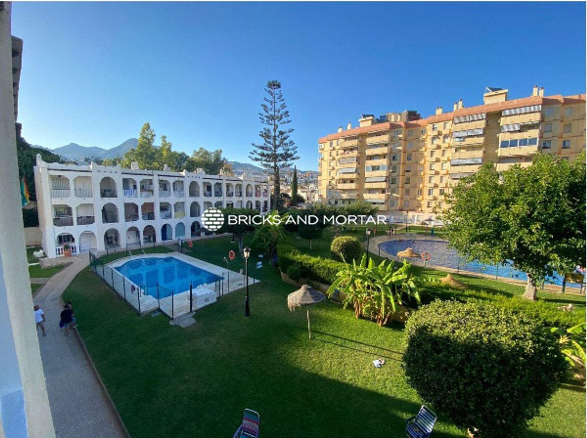 Condominium in Santa Fe de los Boliches, Andalusië 10841114