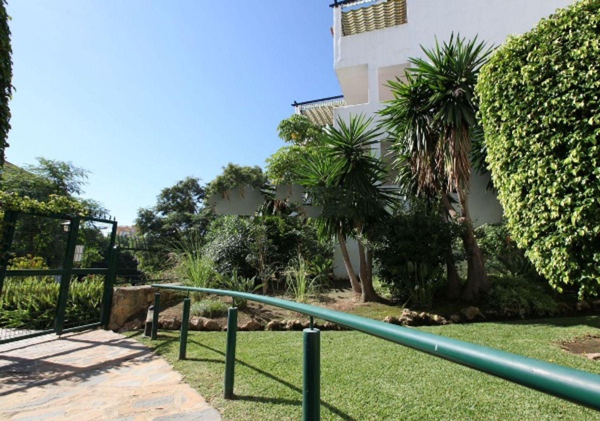 Condominium in Benalmádena, Andalusia 10841159