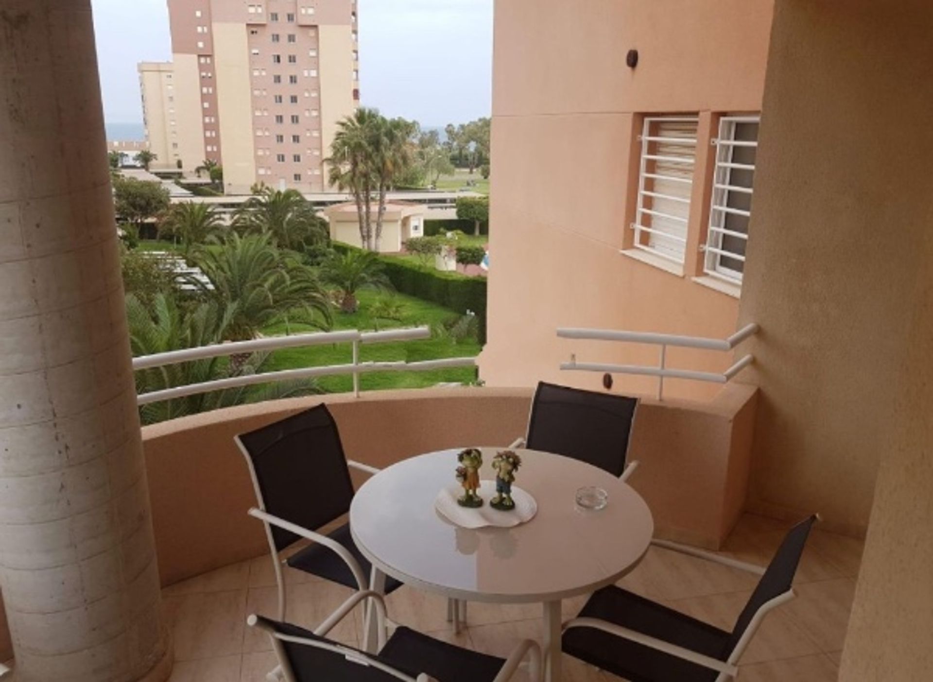 Condominium dans Campoamor, Valence 10841257