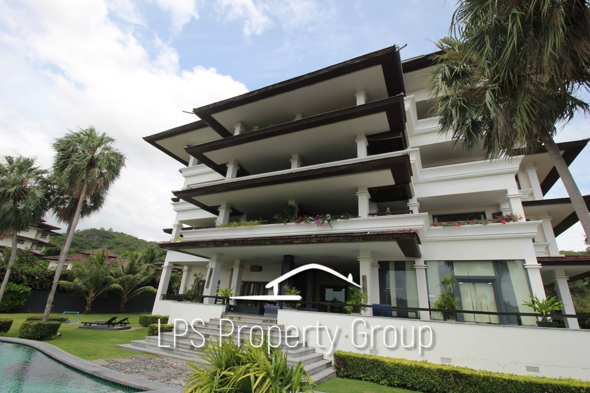 Condominium in Tambon Nong Kae, Chang Wat Prachuap Khiri Khan 10842025