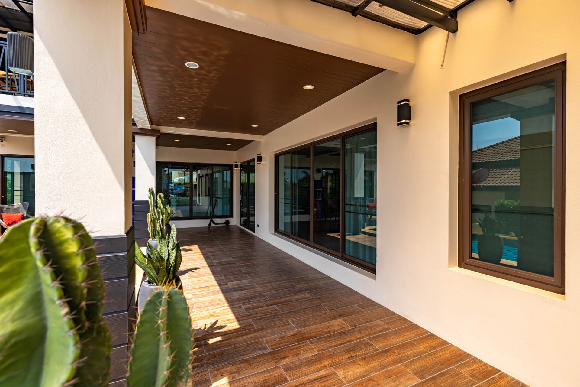 Hus i Tambon Hua Hin, Chang Wat Prachuap Khiri Khan 10842031