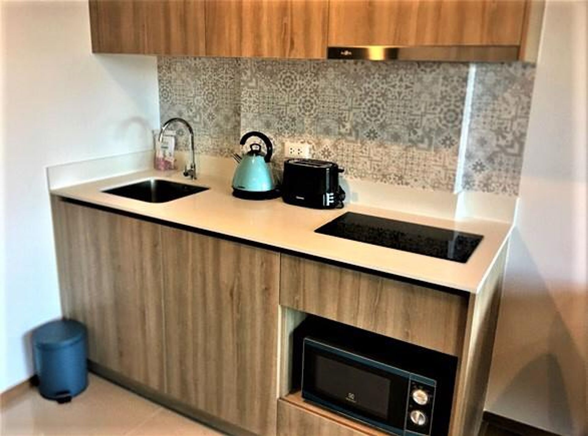 Condominium in Tambon Nong Kae, Chang Wat Prachuap Khiri Khan 10842074