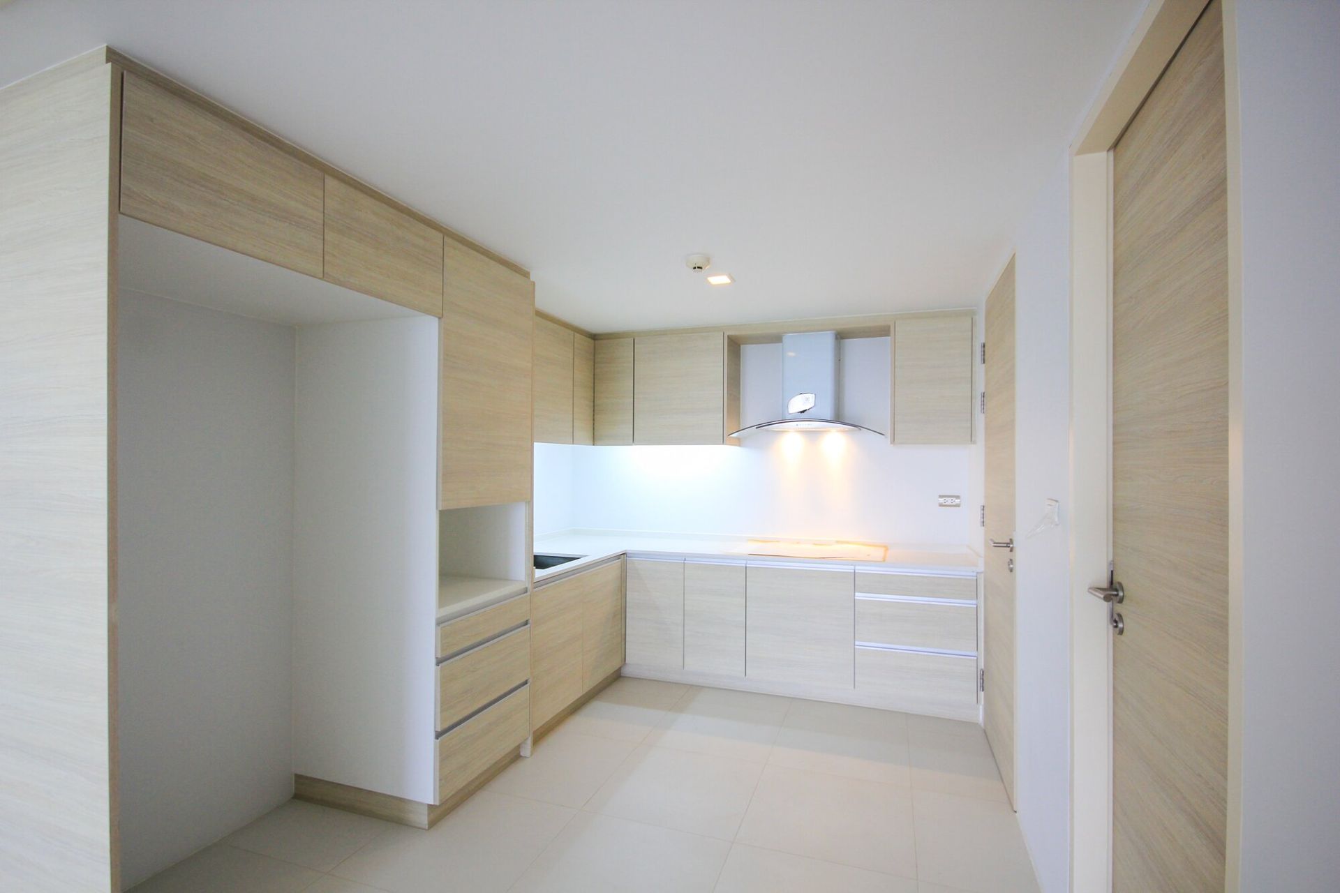 Condominio nel Tambon Nong Kae, Chang Wat Prachuap Khiri Khan 10842192