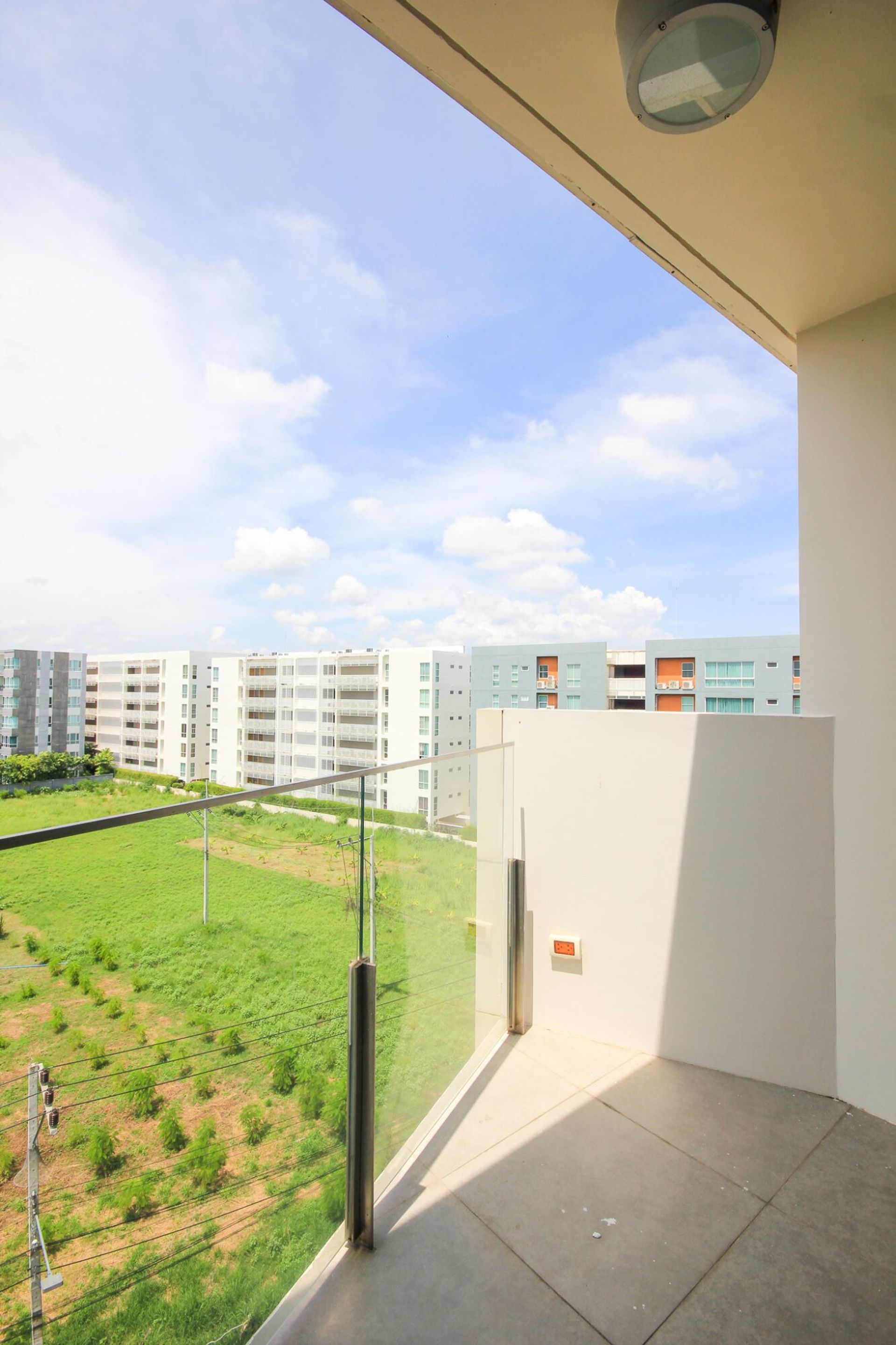 Condominio nel Tambon Nong Kae, Chang Wat Prachuap Khiri Khan 10842192