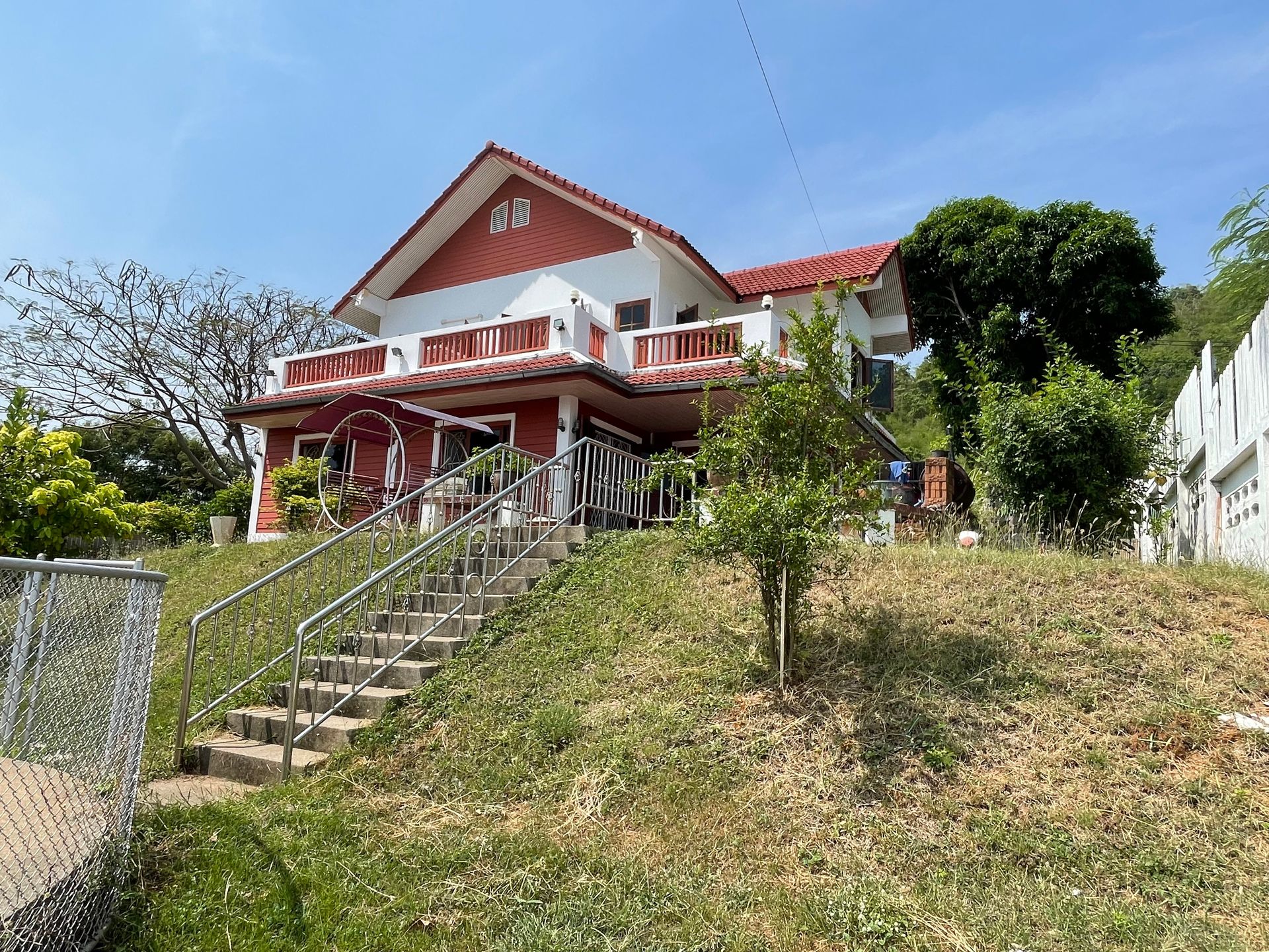 بيت في Tambon Nong Kae, Chang Wat Prachuap Khiri Khan 10842205