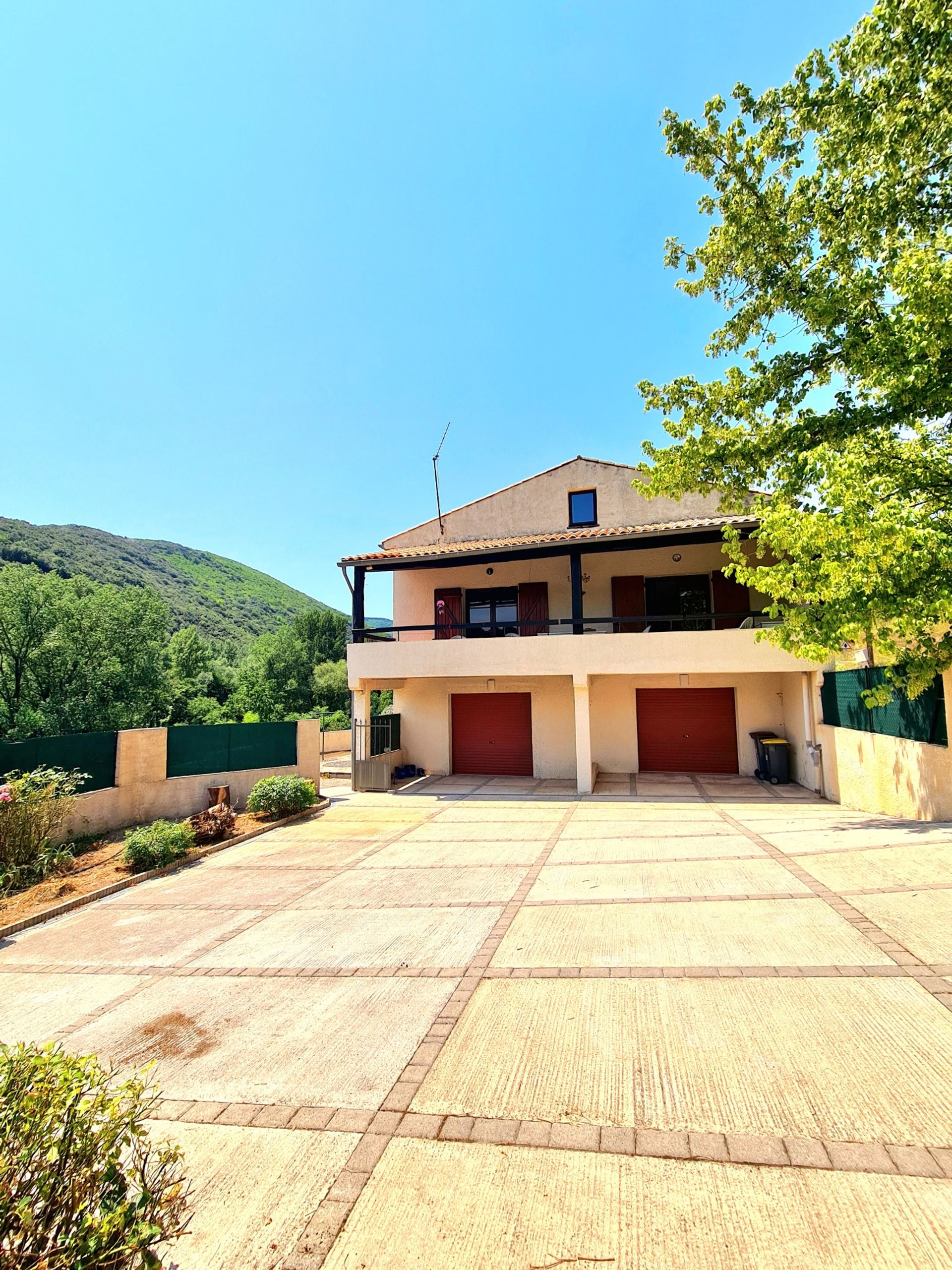 House in Hérépian, Occitanie 10842282