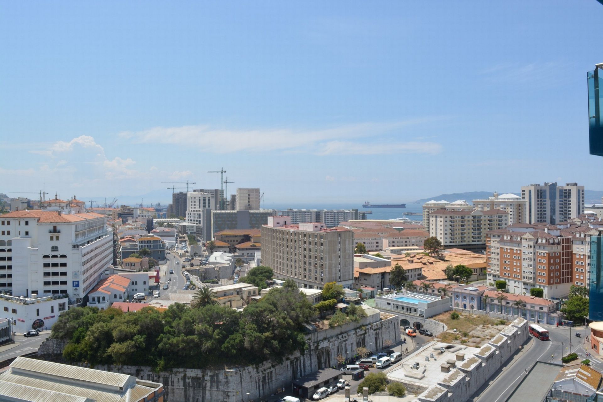 Condominium in Gibraltar,  10842328