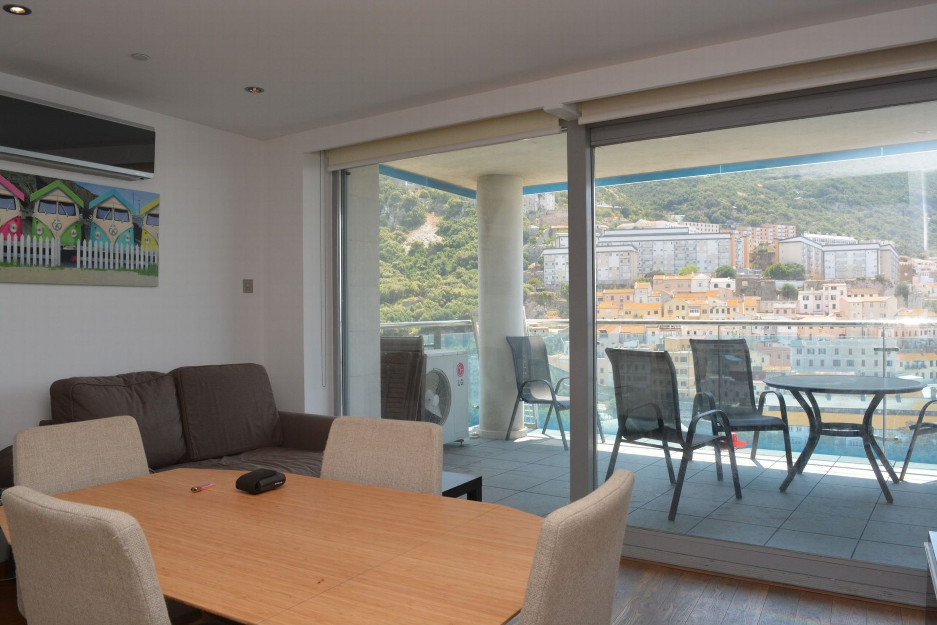 Condominium in Gibraltar,  10842328